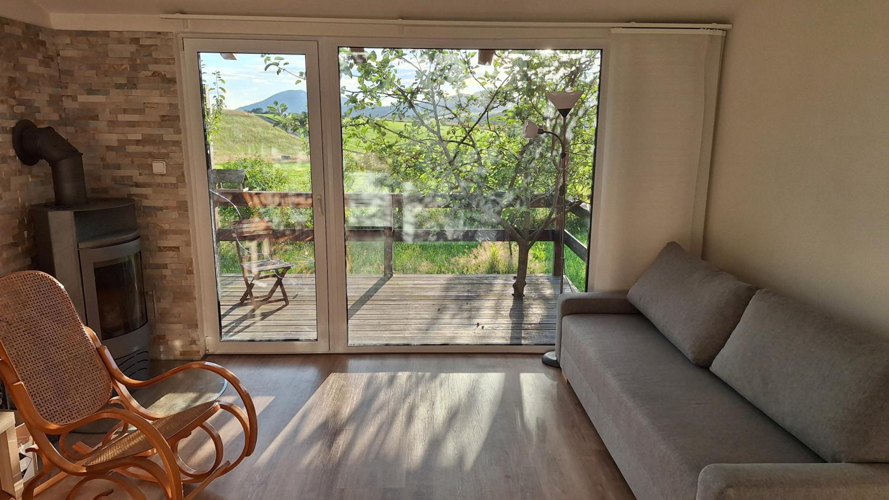 Domek pod jabloní
