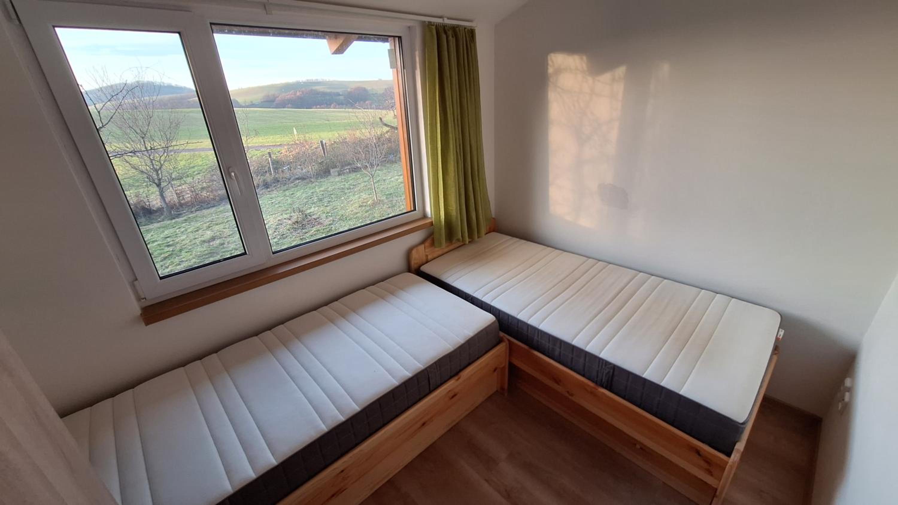 Domek pod jabloní
