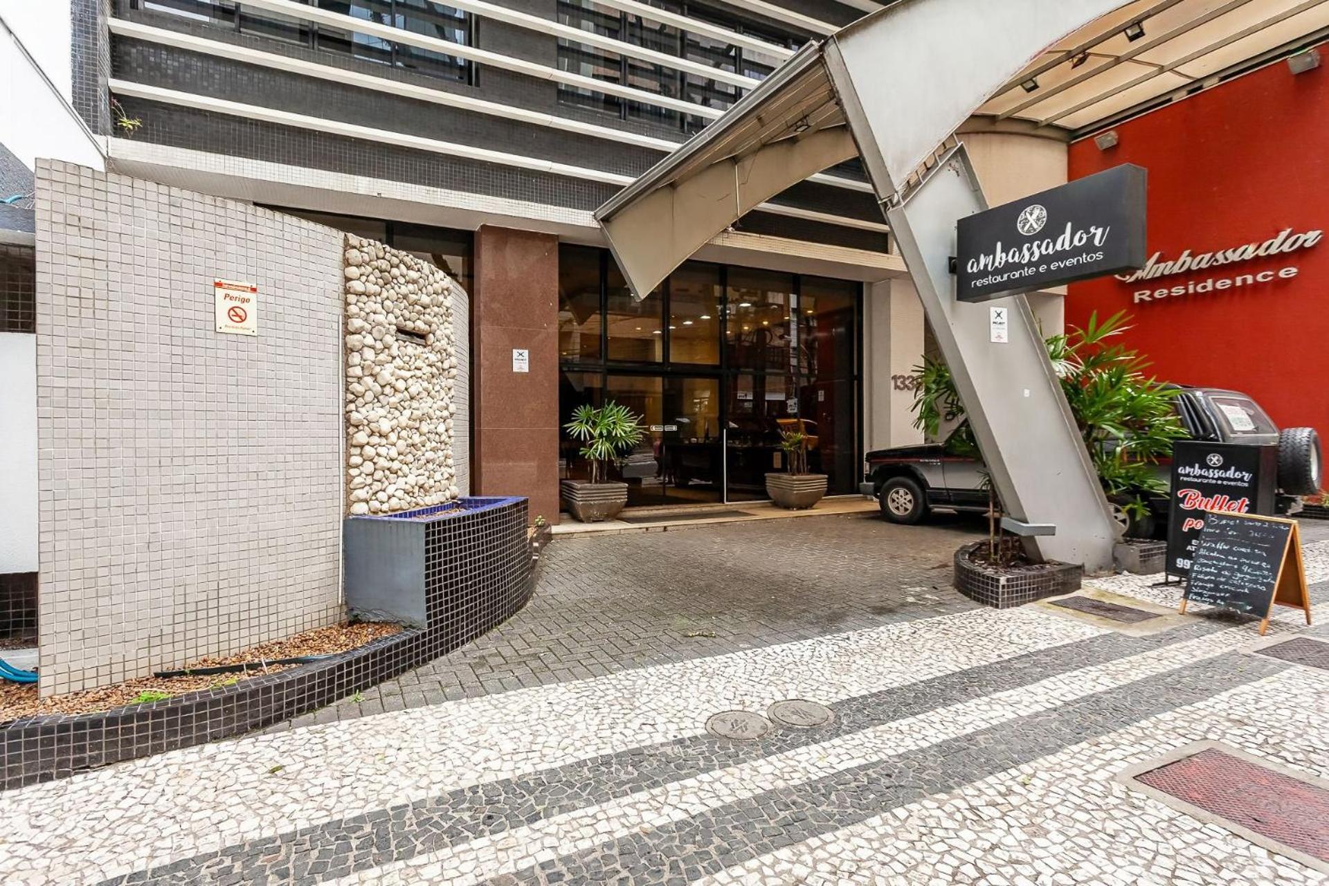 Apto-Flat Excelente Localização Centro/Batel