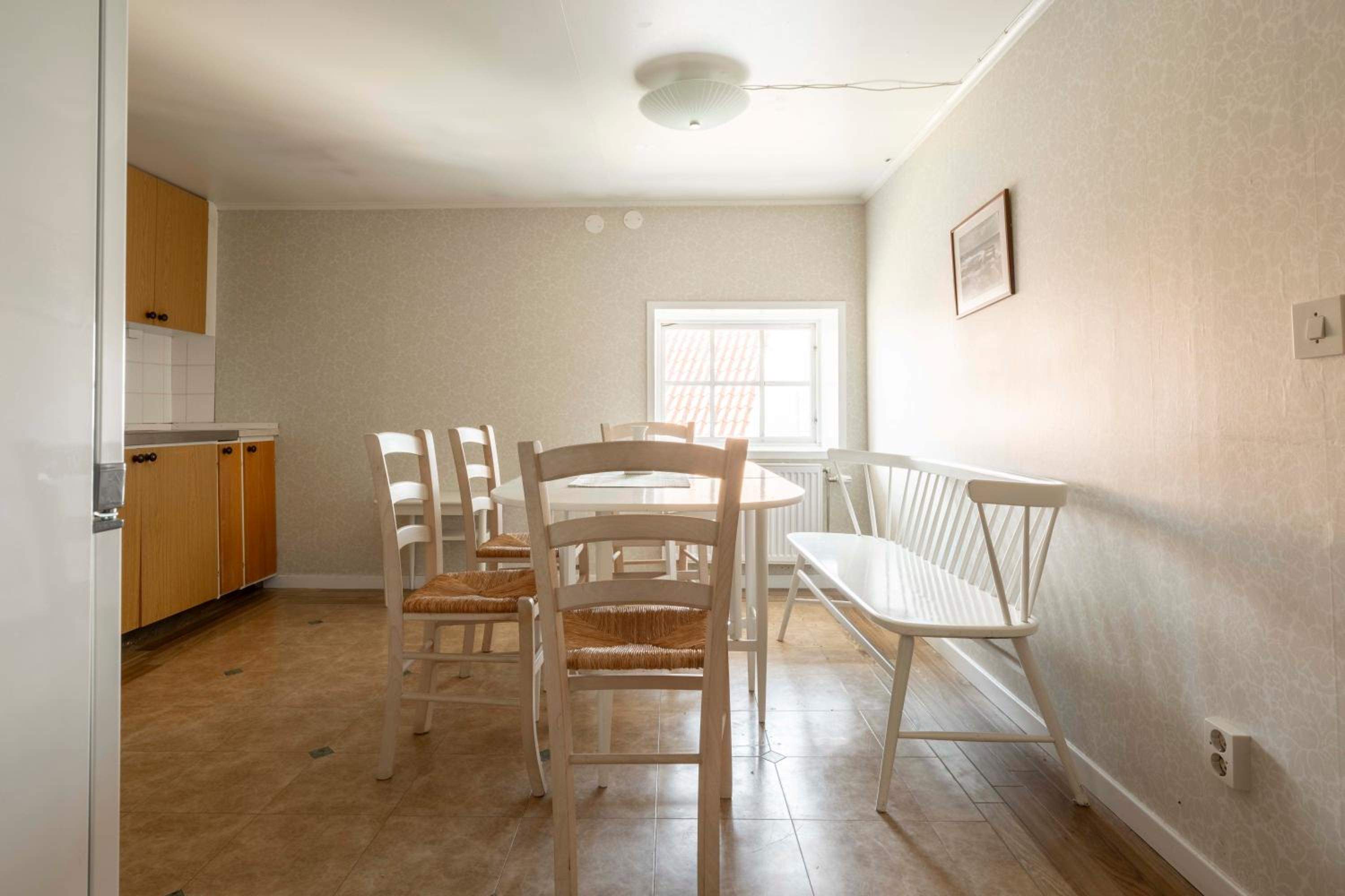 Two floors one bedroom apt next to the wall view 5