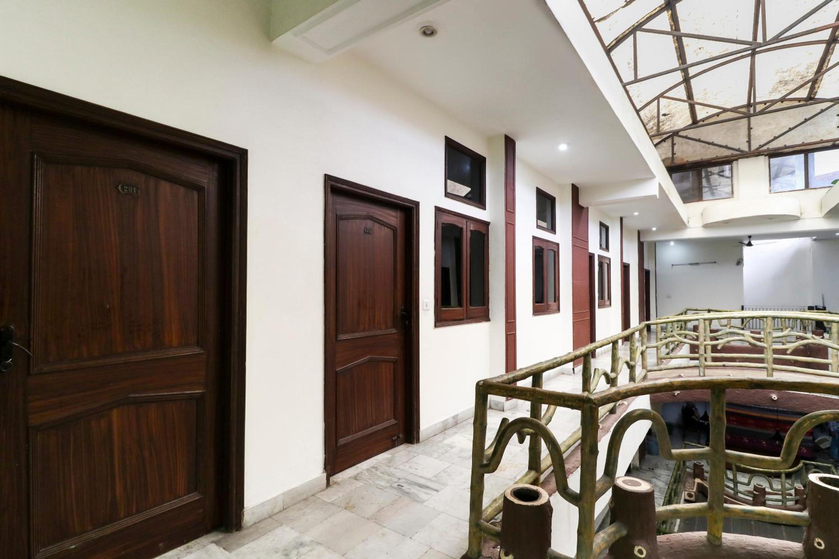 Hotel O Amandeep view 3