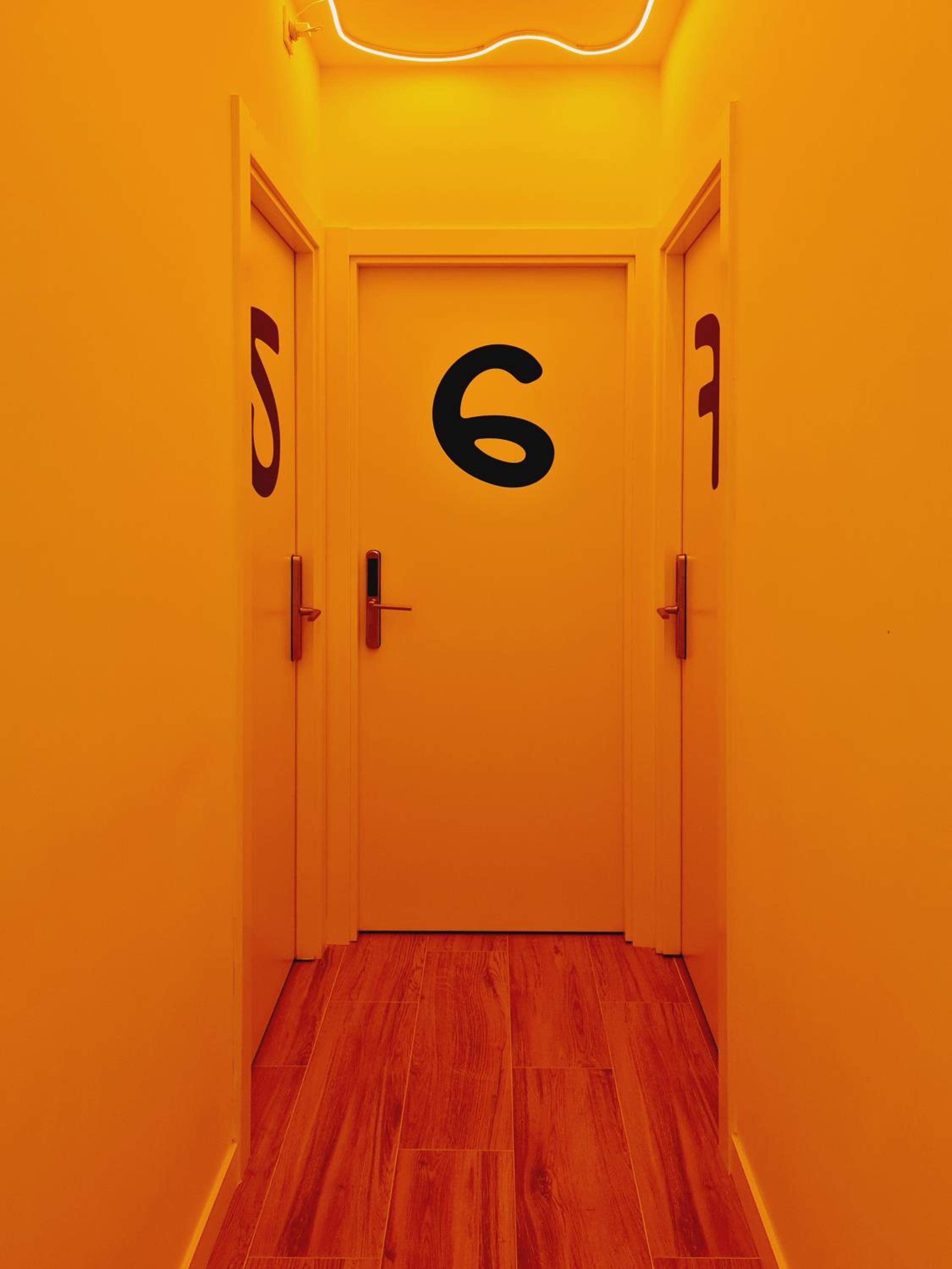 Bilbao ROOMS & KITCHEN Santutxu