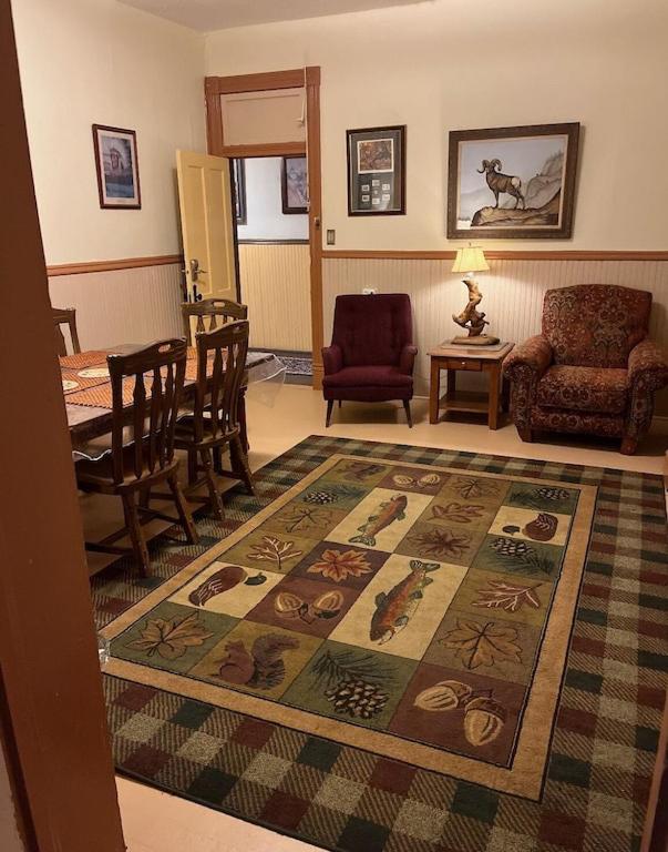 Buffalo Vacations - Historic Capitol Hotel Vacation Suites Downtown - Property Image 3