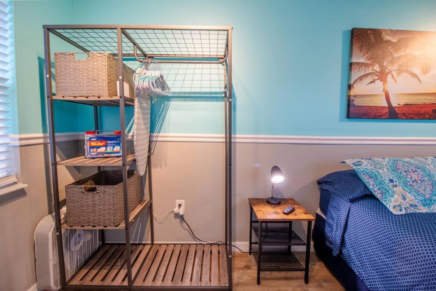 Cozy 1br Retreat Private Entry & Pets Ok