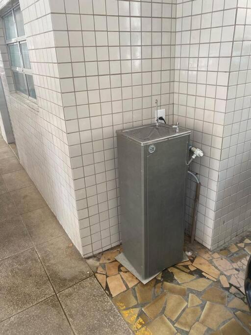 Recém Reformado com dois dormitório com ar condicionado