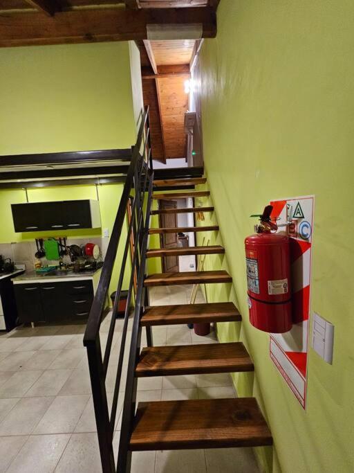 Valentyna Apart ,6