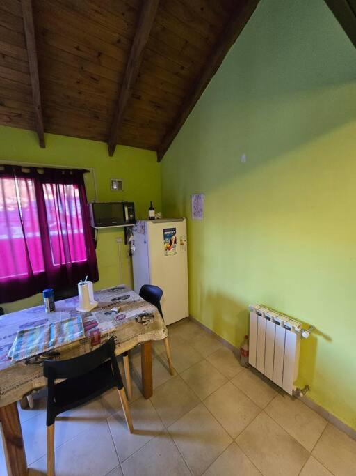 Valentyna Apart ,6