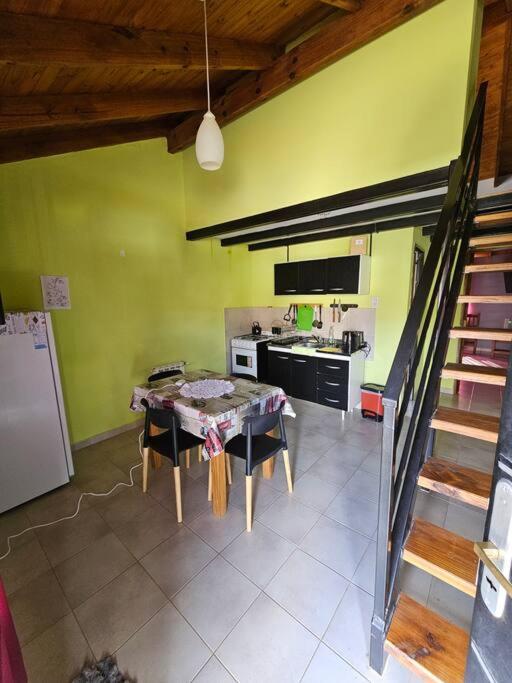 Valentyna Apart ,6