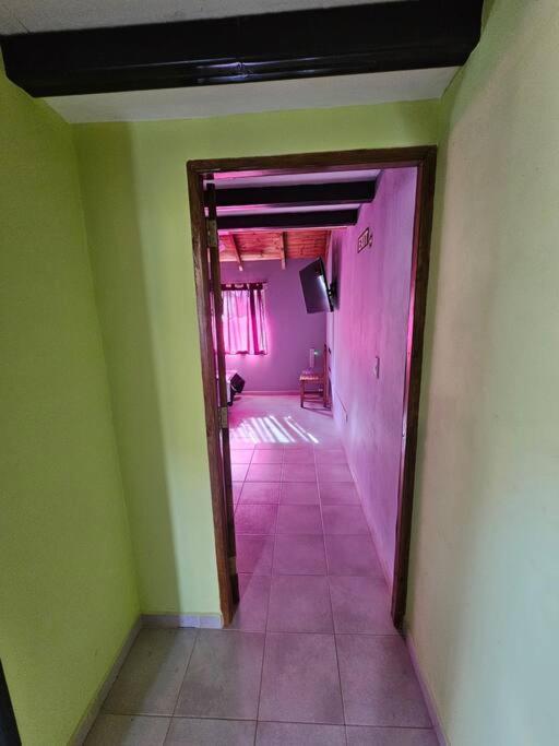 Valentyna Apart ,6