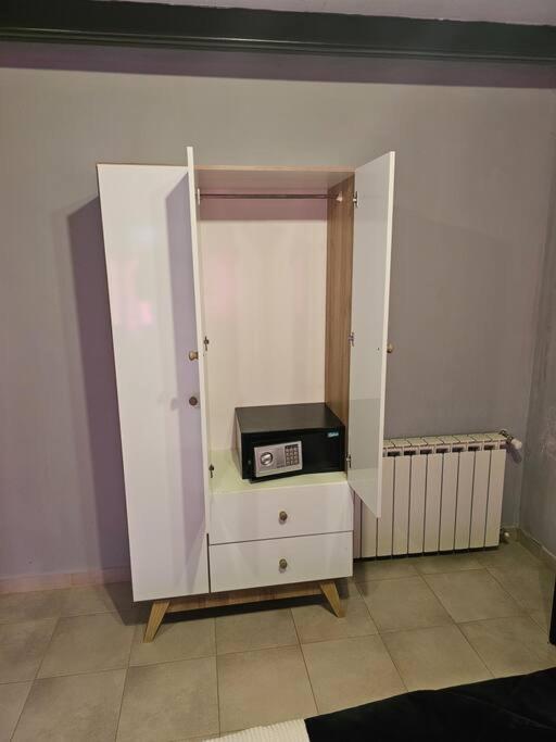Valentyna Apart ,6