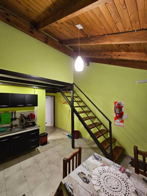 Valentyna Apart ,6