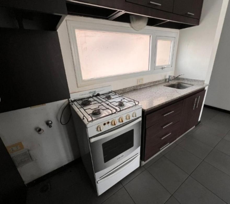 IMPECABLE CENTRO CON COCHERA Departamento zona Plaza Rocha