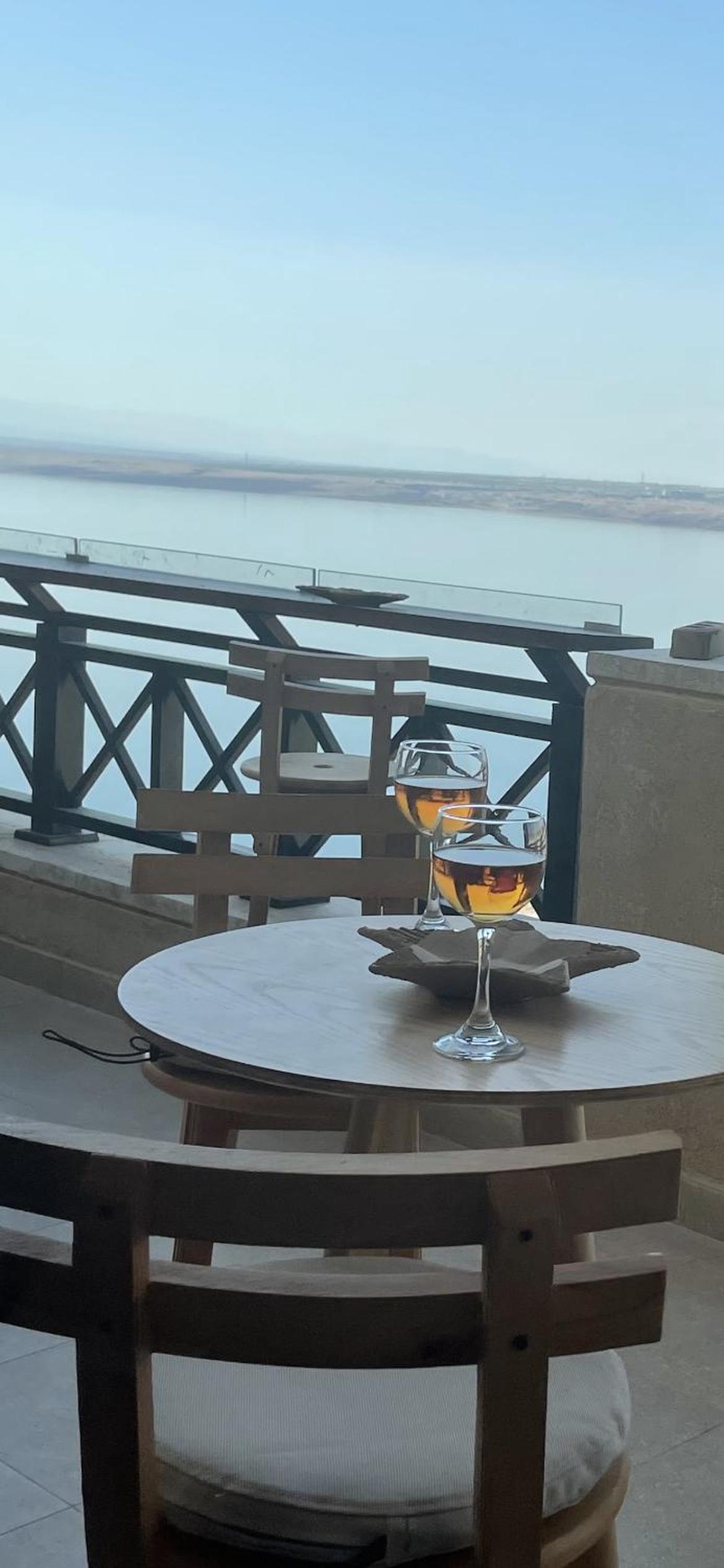 The F52 Luxury Residence Samarah Resort view 4