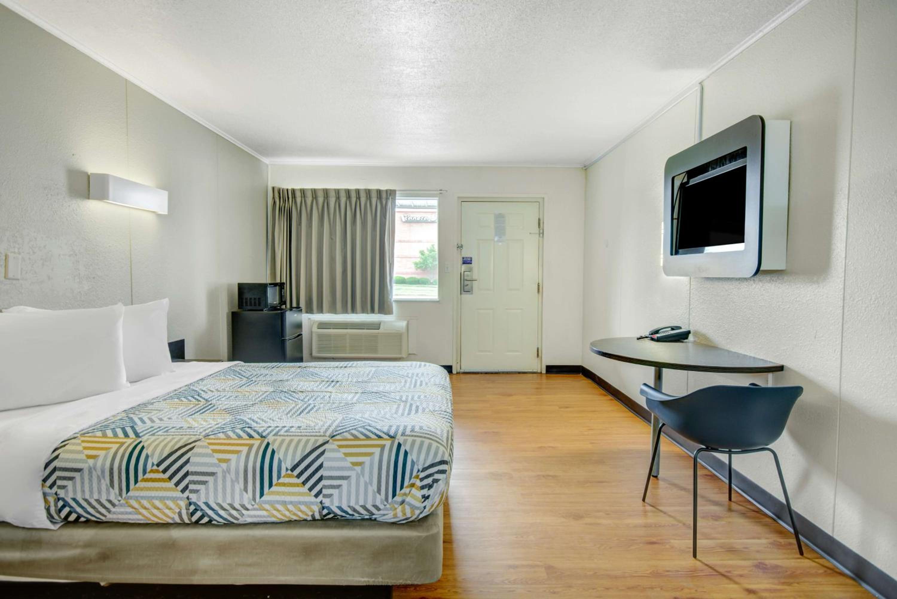 Motel 6-Lima, OH