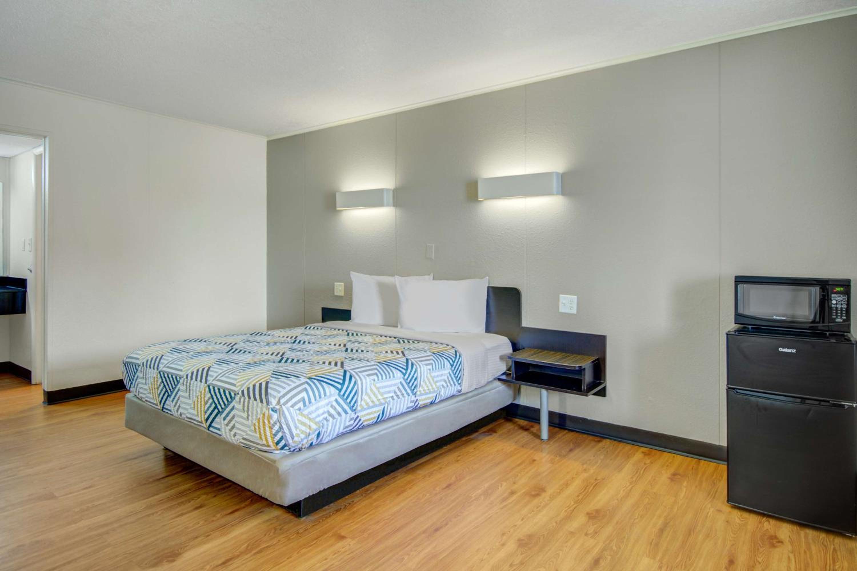 Motel 6-Lima, OH