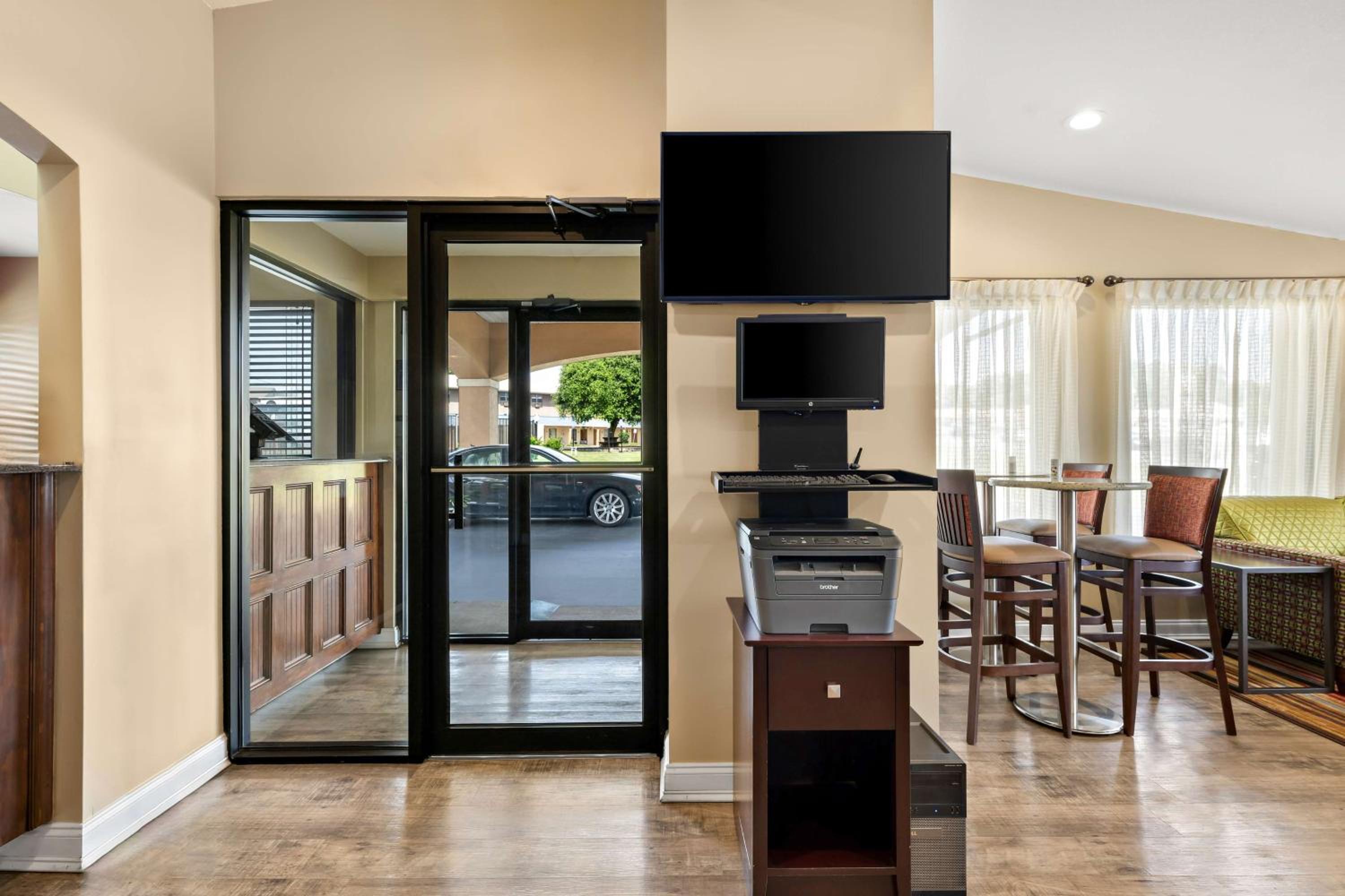 Best Western Catalina Inn