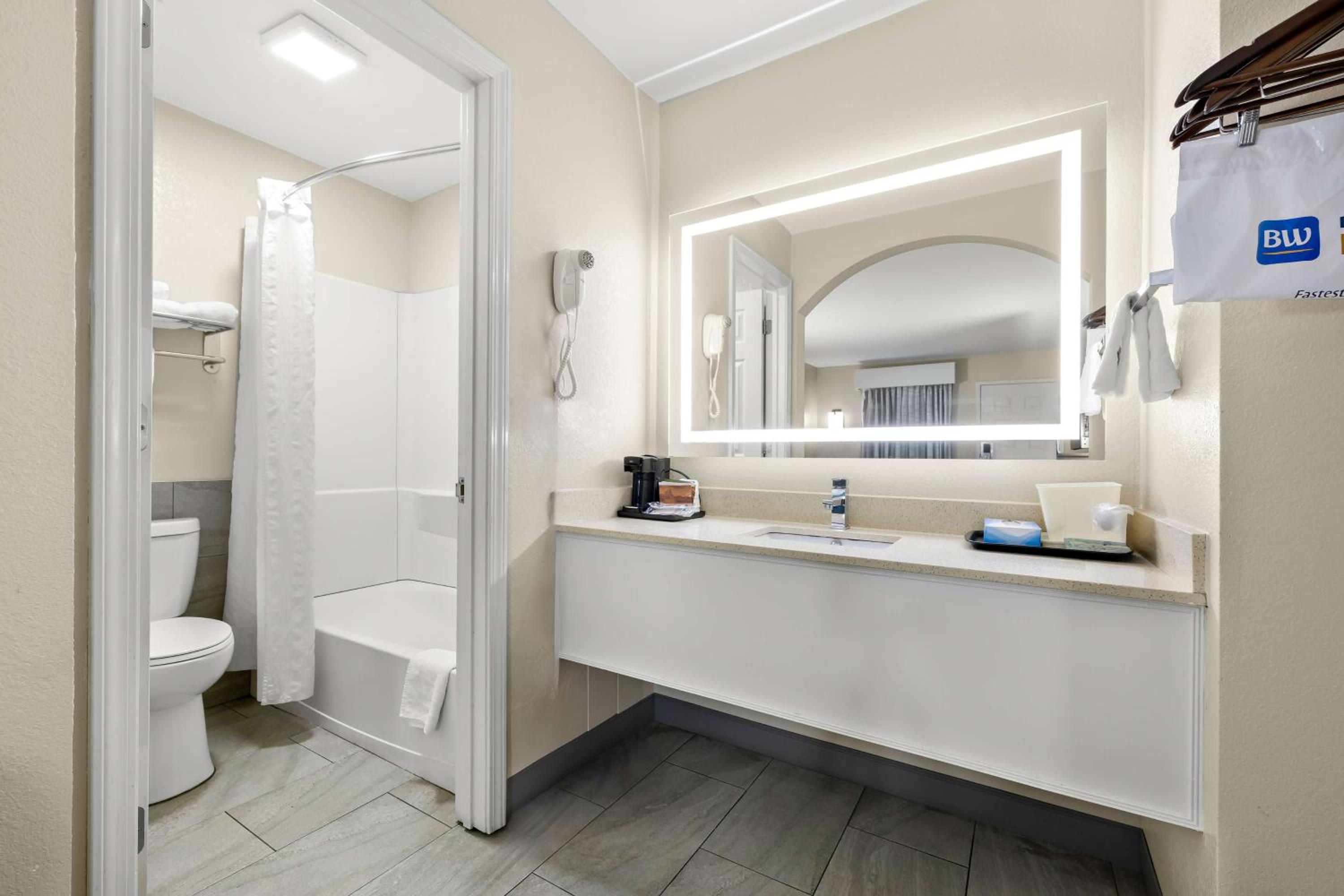 Best Western Catalina Inn