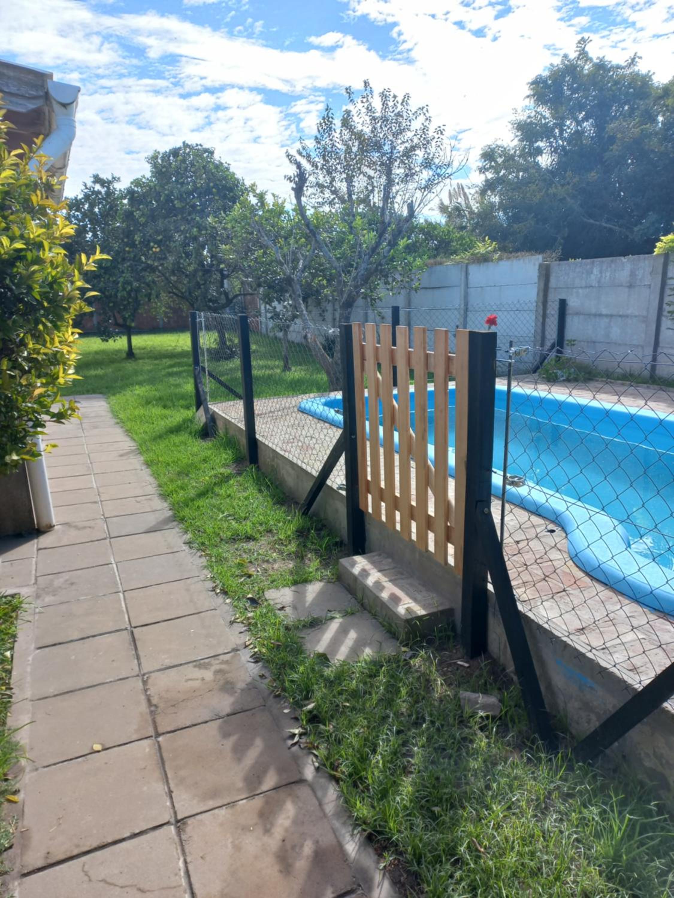 Casa amarilla