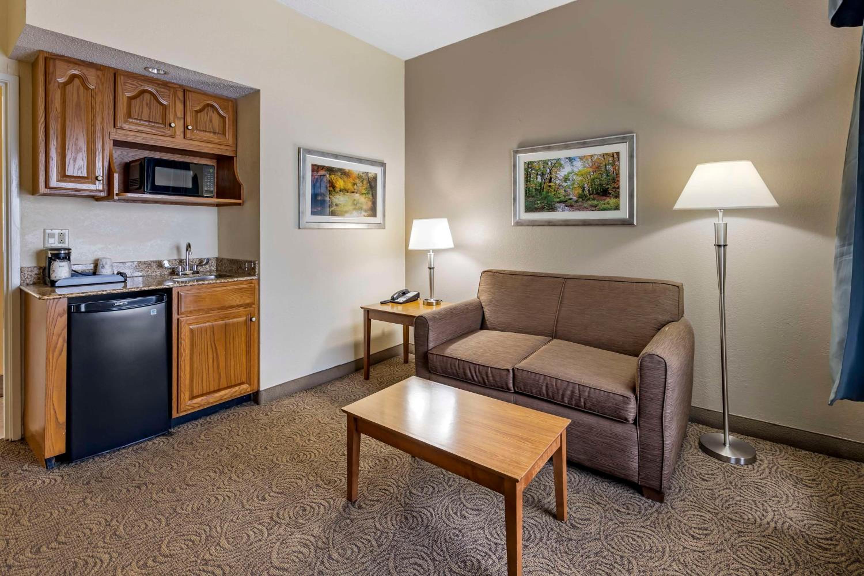 Cookeville Vacations - Best Western Thunderbird Motel - Property Image 14