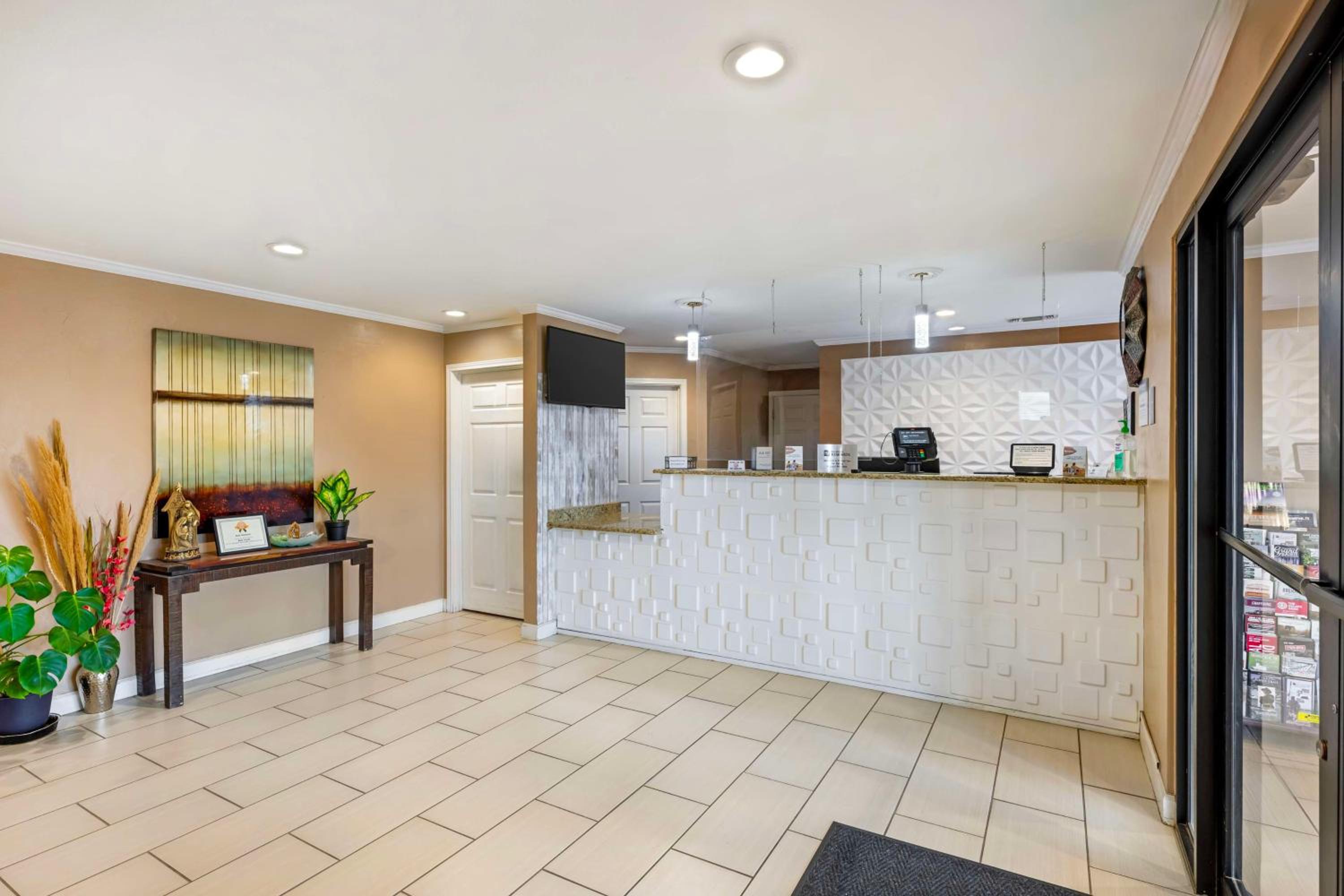 Best Western Snyder Inn