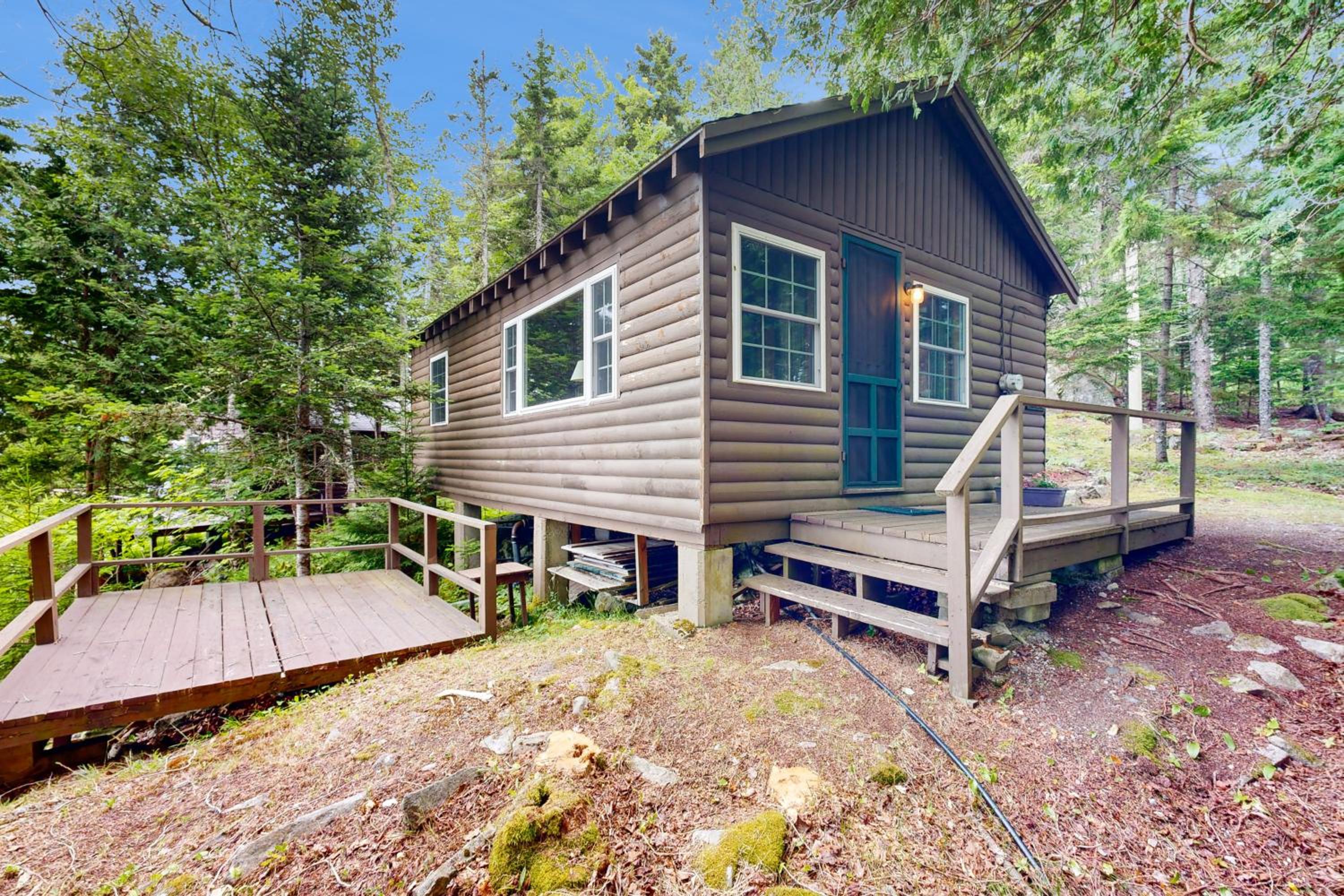 Lake-View Escape! Easy Access to Camden and Belfast