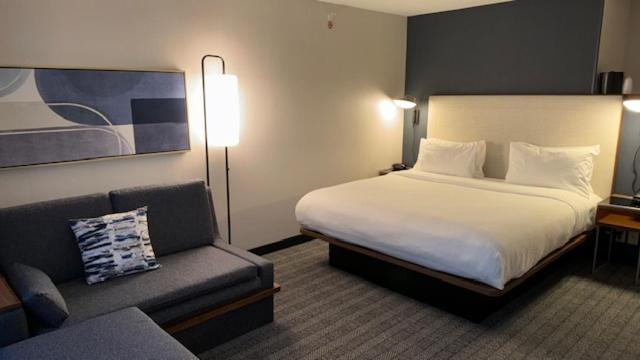 Kingston Vacations - Courtyard by Marriott Kingston - Property Image 17