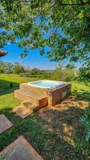 ACASA DO JOAQ U I M, varanda e spa com vista incrível, ar condicionado e roupa de cama e banho entre Porto Feliz, Boituva e Tietê