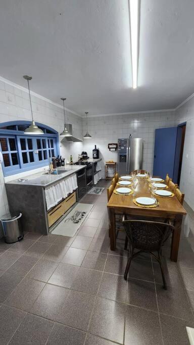 ACASA DO JOAQ U I M, varanda e spa com vista incrível, ar condicionado e roupa de cama e banho entre Porto Feliz, Boituva e Tietê