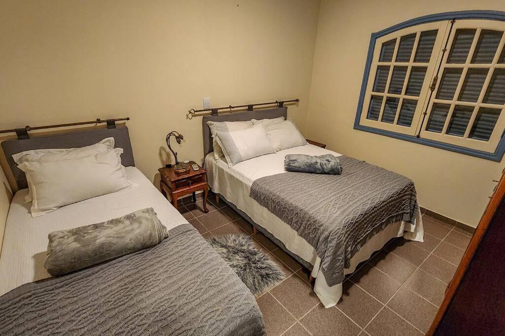 ACASA DO JOAQ U I M, varanda e spa com vista incrível, ar condicionado e roupa de cama e banho entre Porto Feliz, Boituva e Tietê