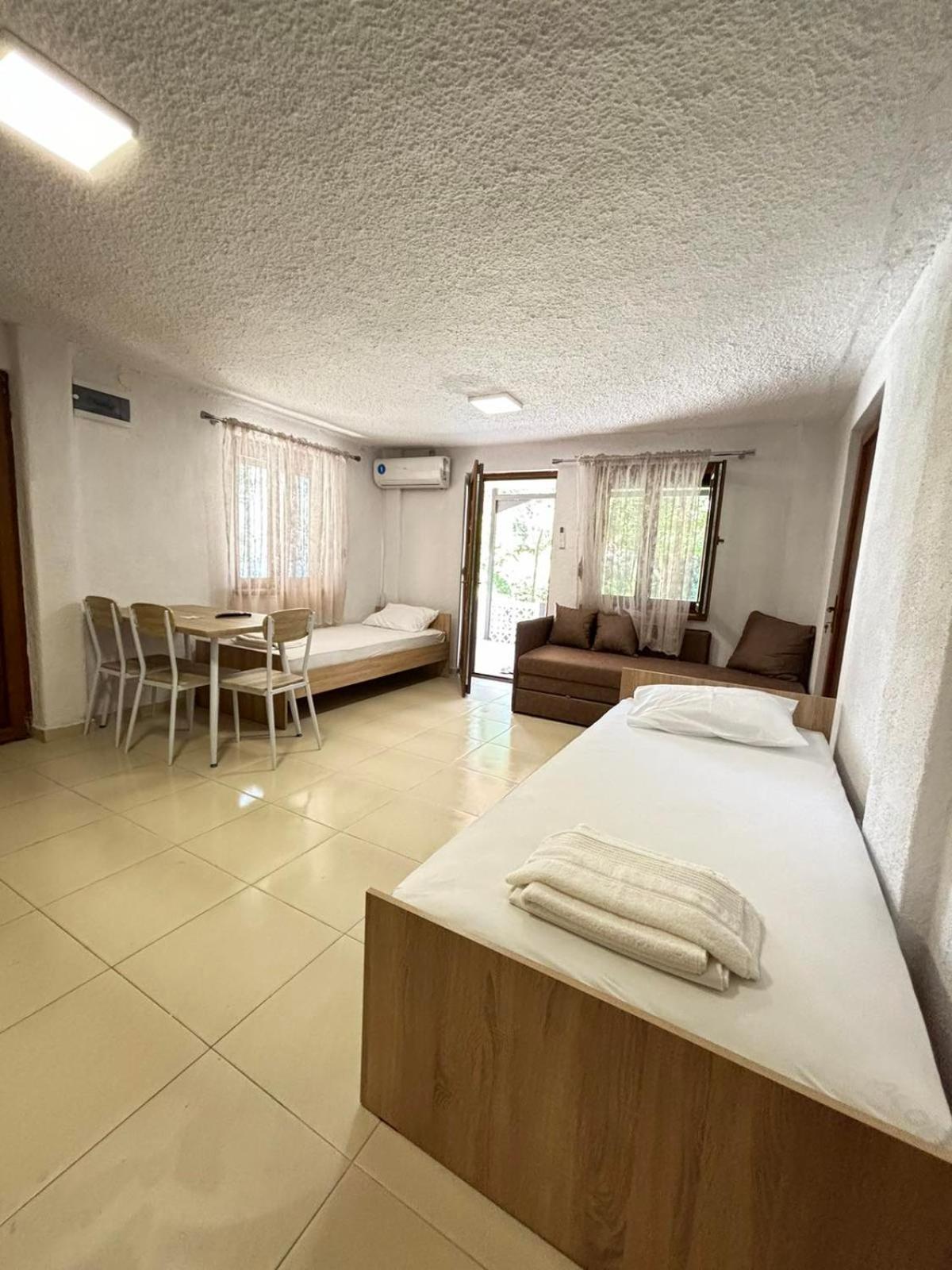 Garden Haven 100m from the Sea view 5