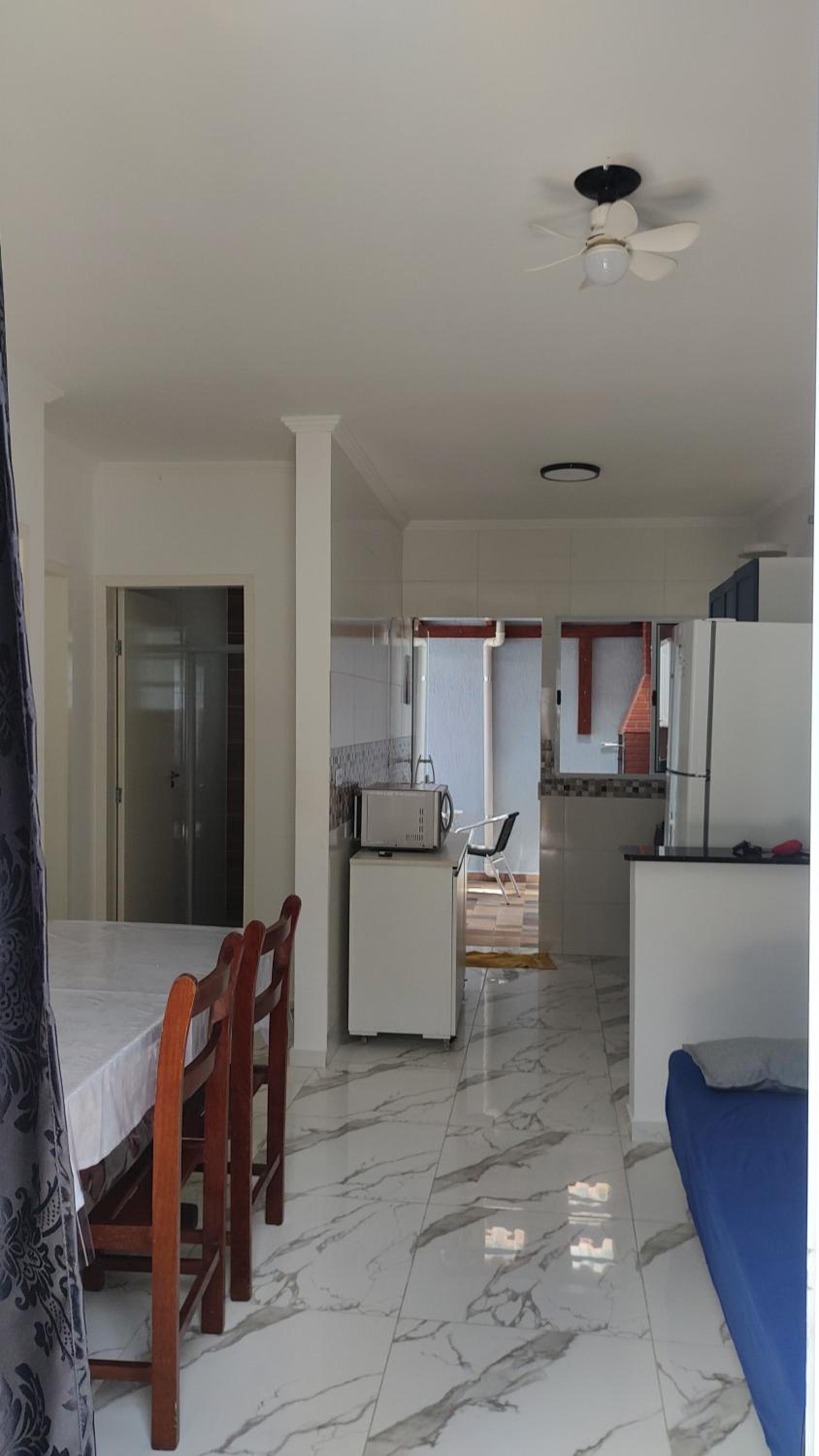 Casa com picina e área gourmet