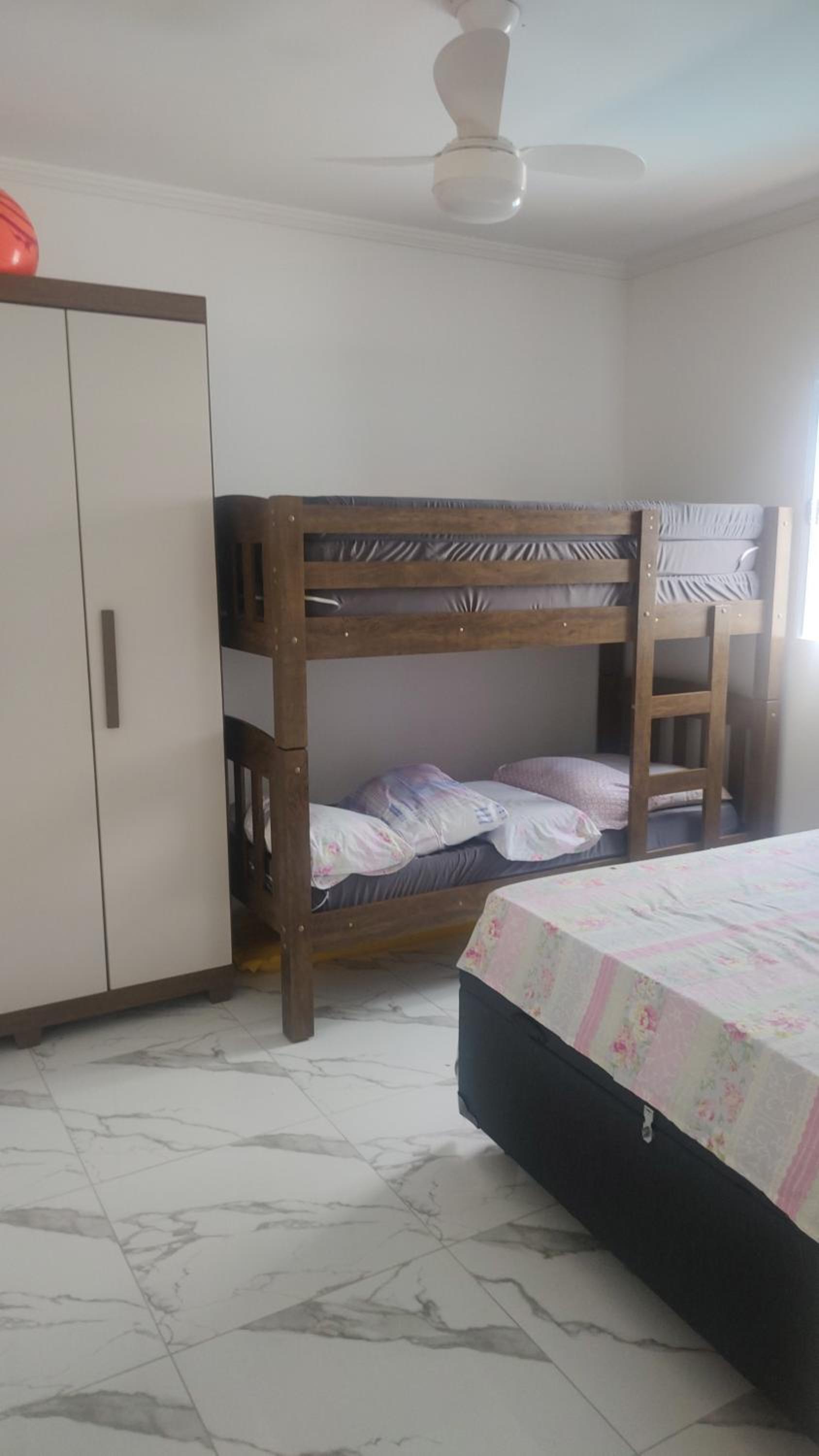 Casa com picina e área gourmet