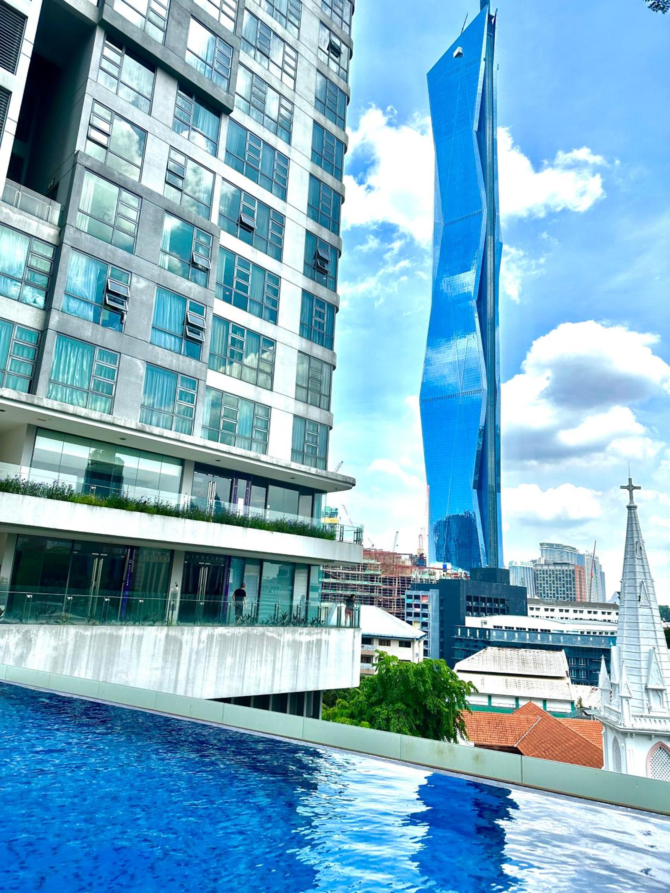 Infinity pool KL Tower View Bukit Bintang Netflix at Robertson