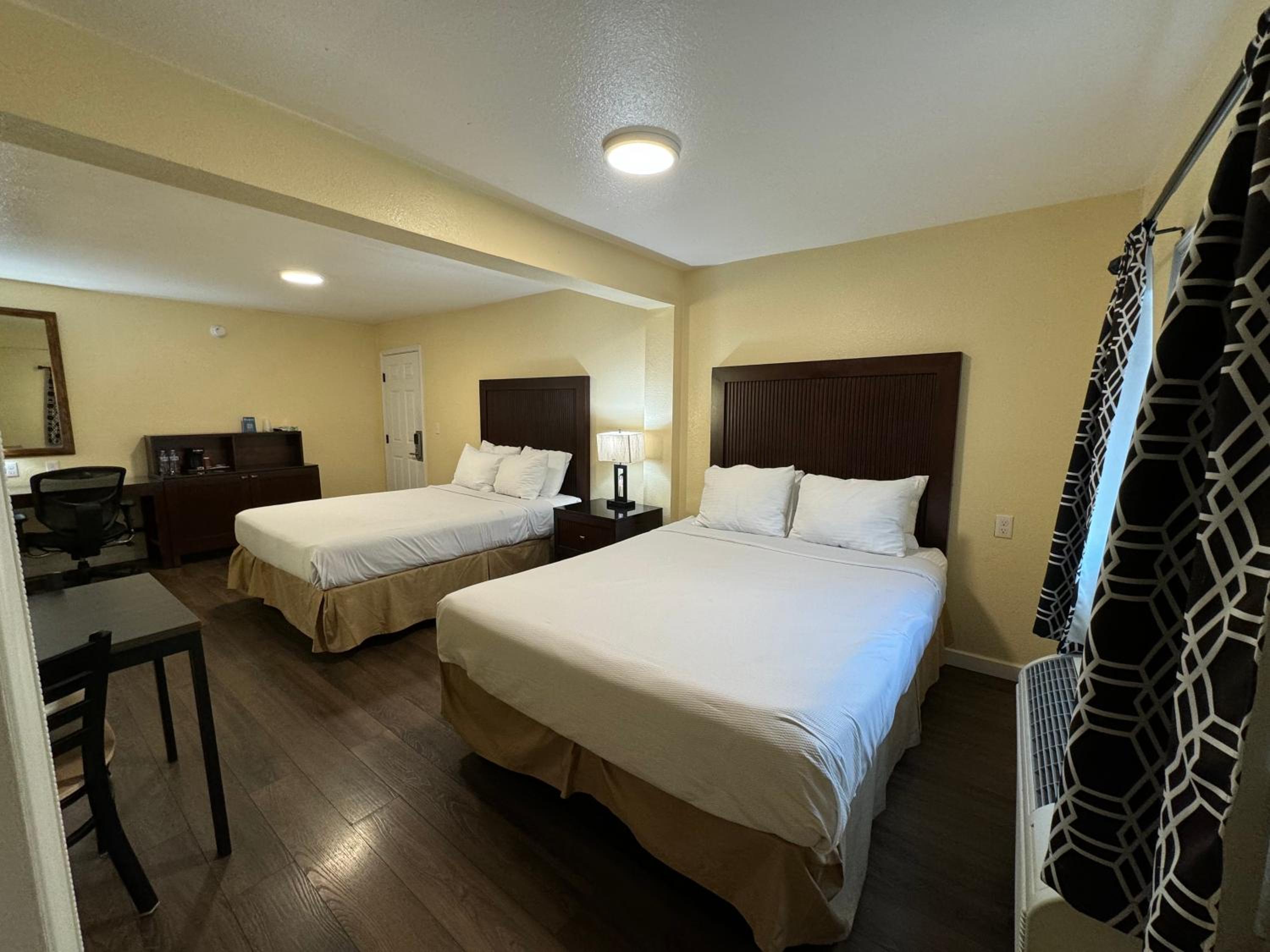 Medford Vacations - Relax Inn of Medford - Property Image 9