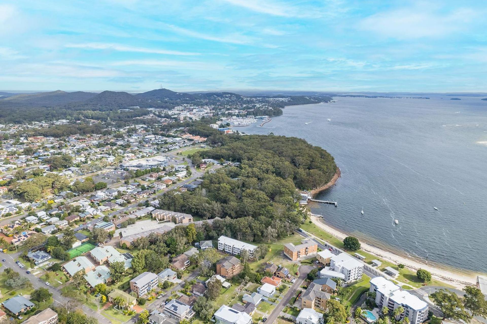 Bay Parklands, 29 2 Gowrie Avenue - views, air conditioning, Wi-Fi, Pool, tennis court and spa