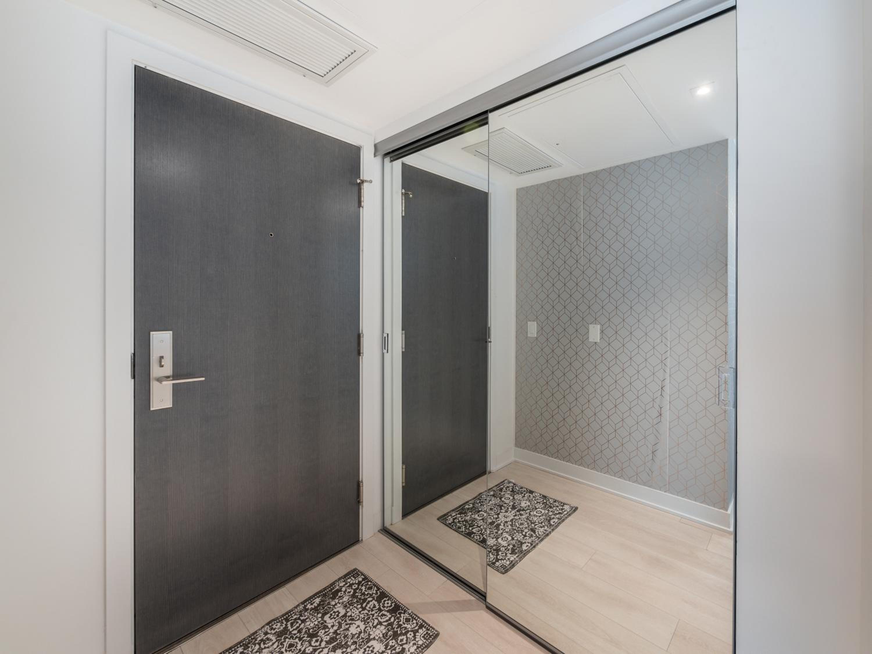 Designer One Bedroom Suite - Yorkville