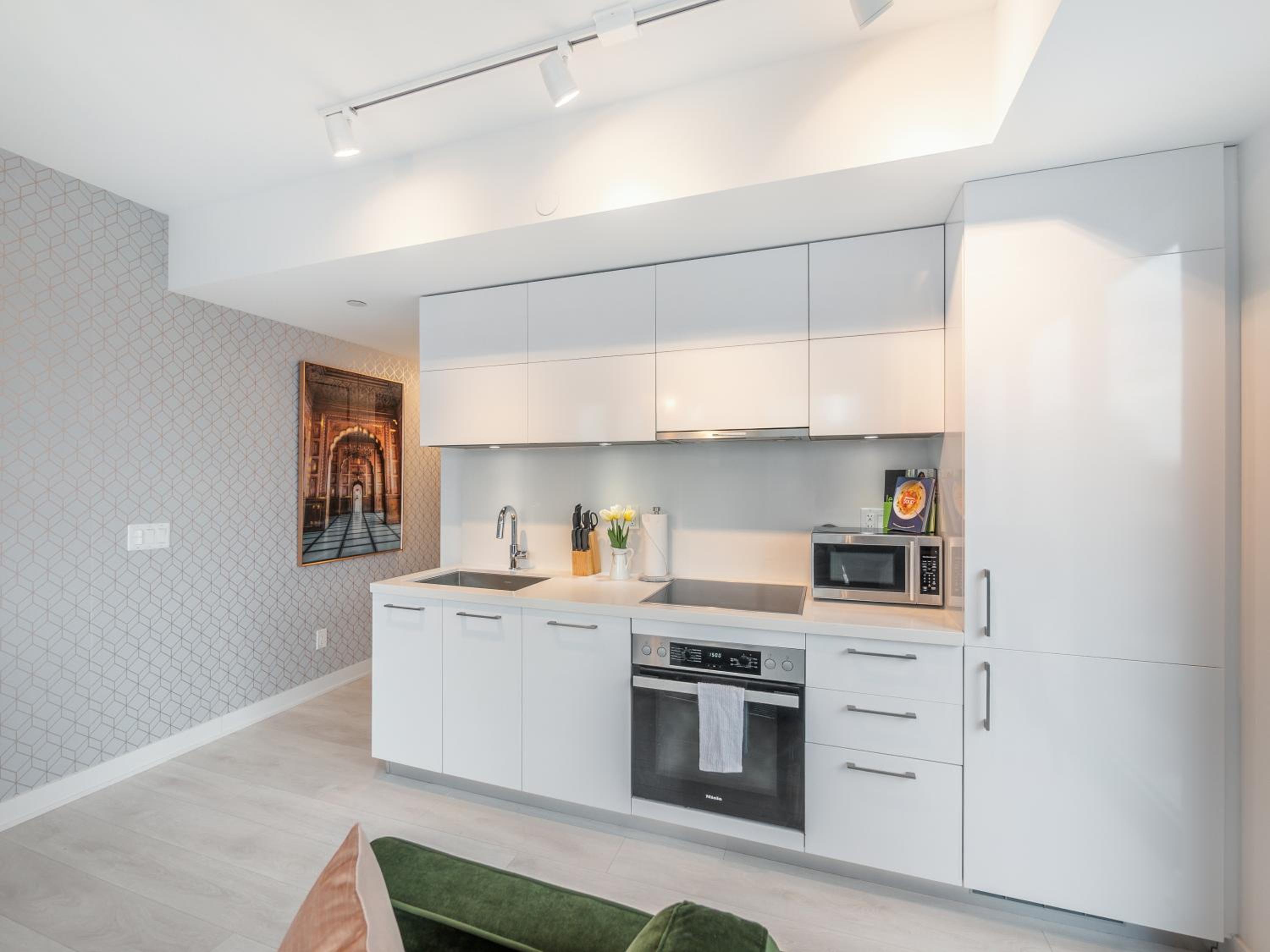 Designer One Bedroom Suite - Yorkville