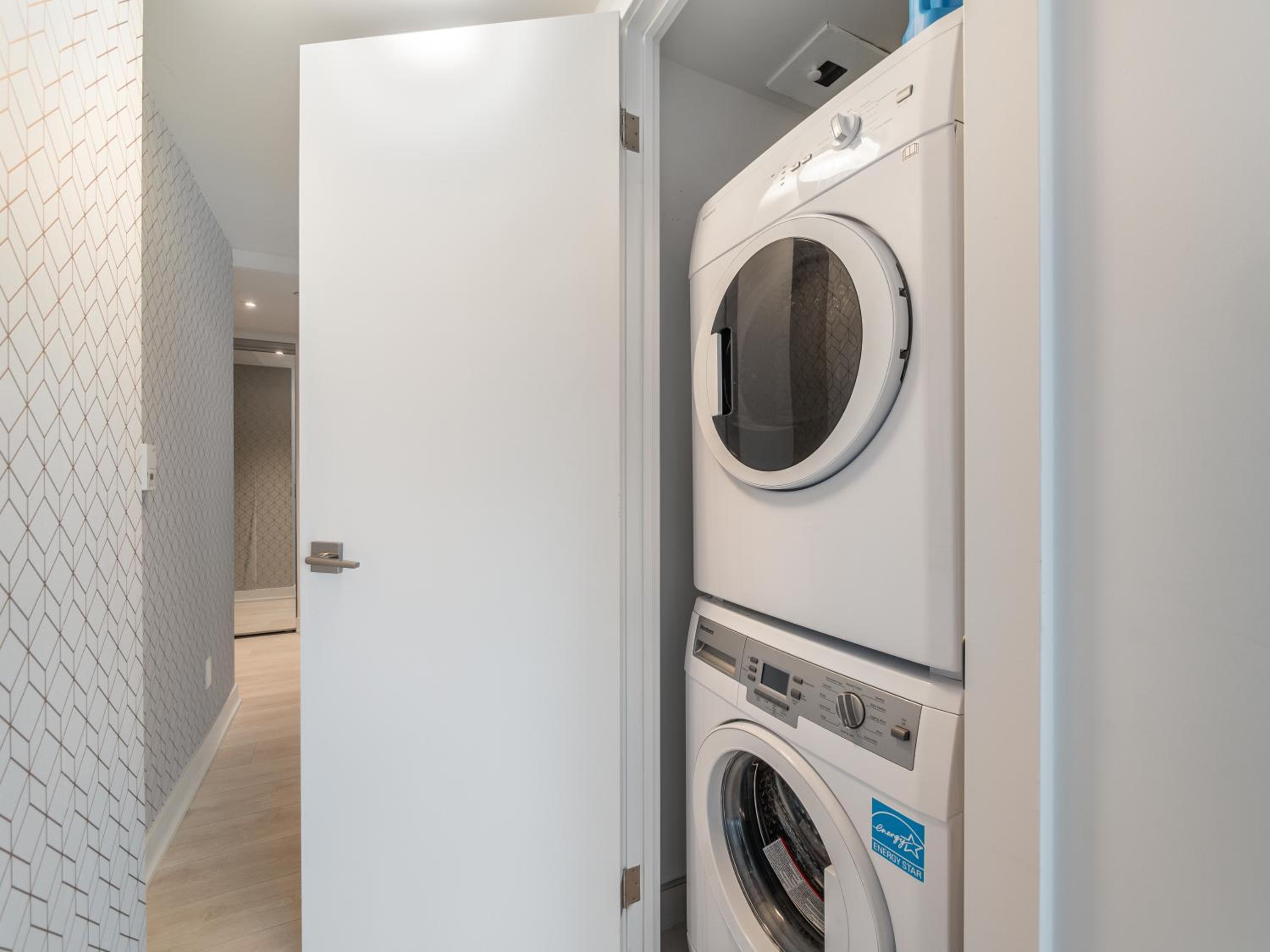Designer One Bedroom Suite - Yorkville