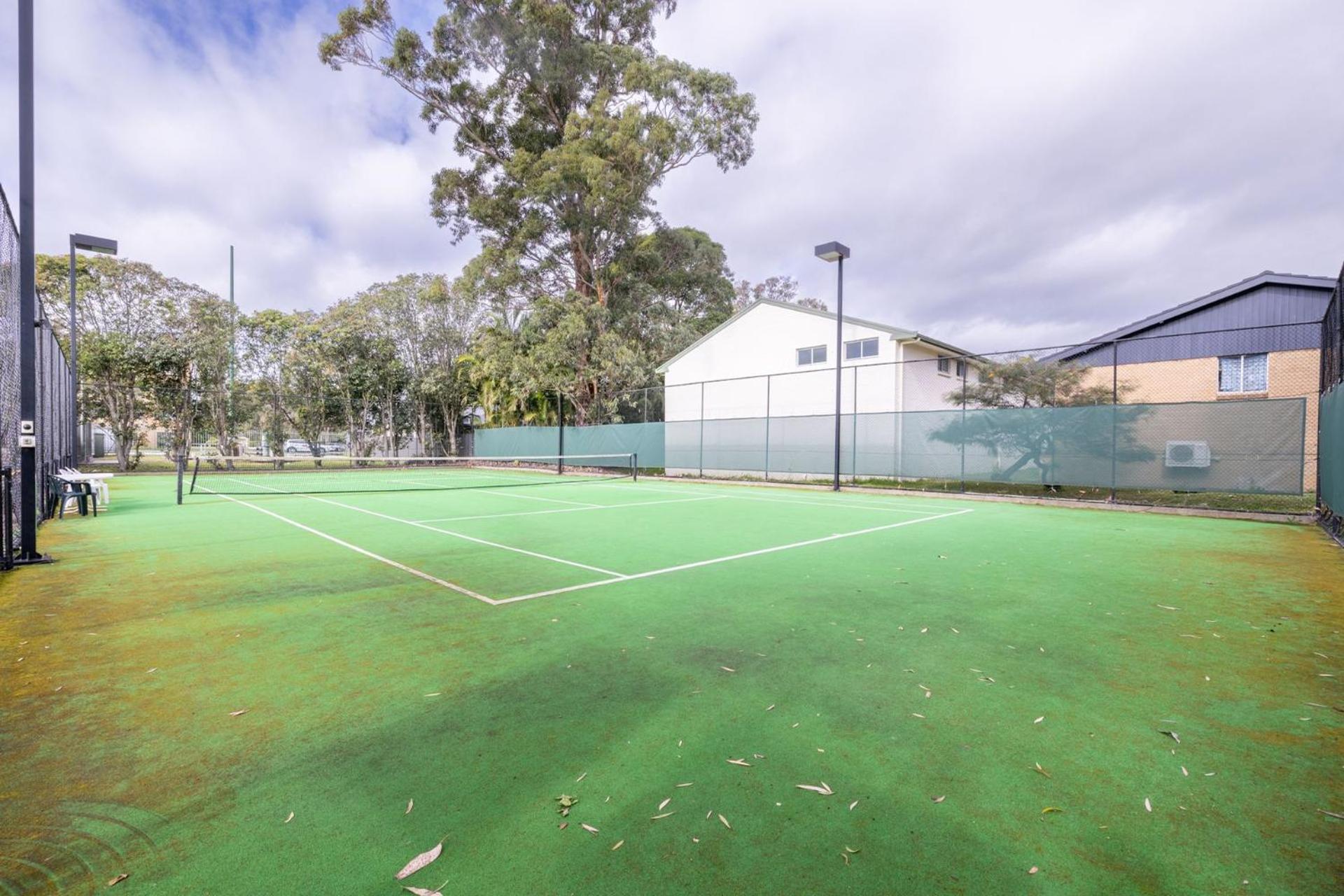Bay Parklands 39 2 Gowrie Ave close to waters edge