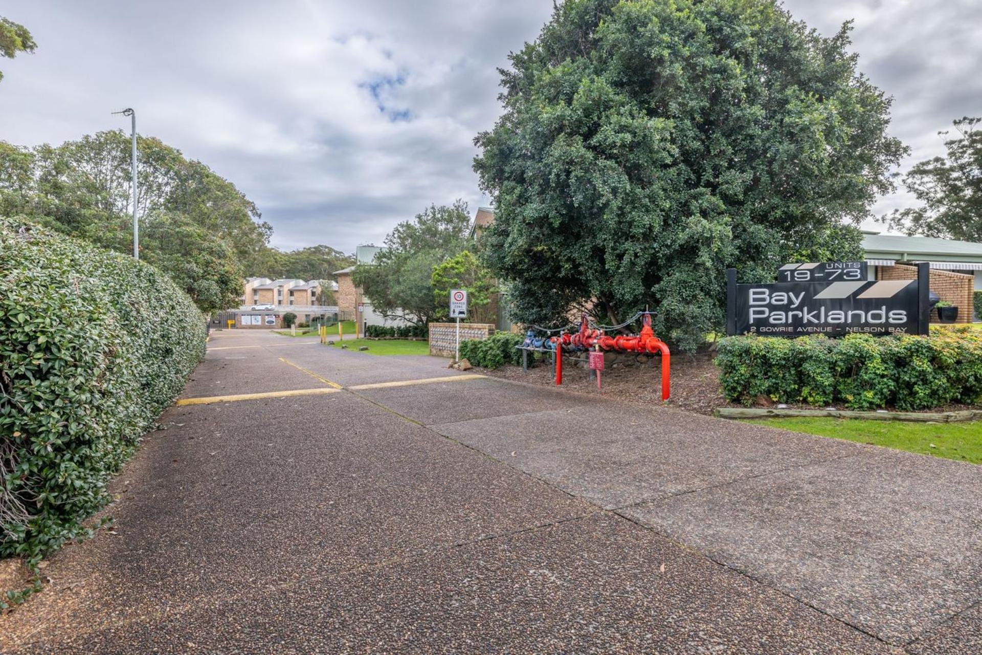 Bay Parklands 39 2 Gowrie Ave close to waters edge