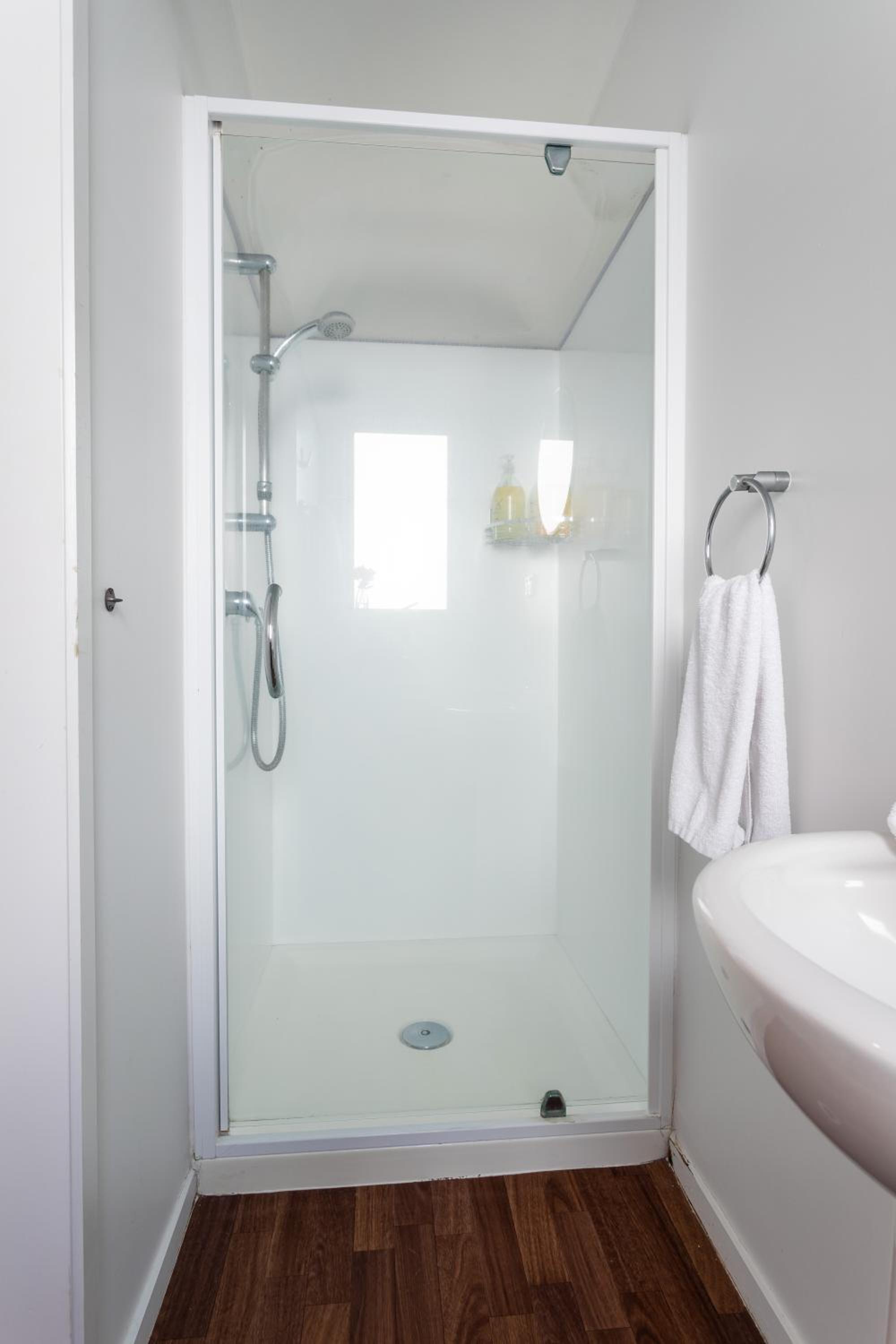 Bright Morningside Apartment