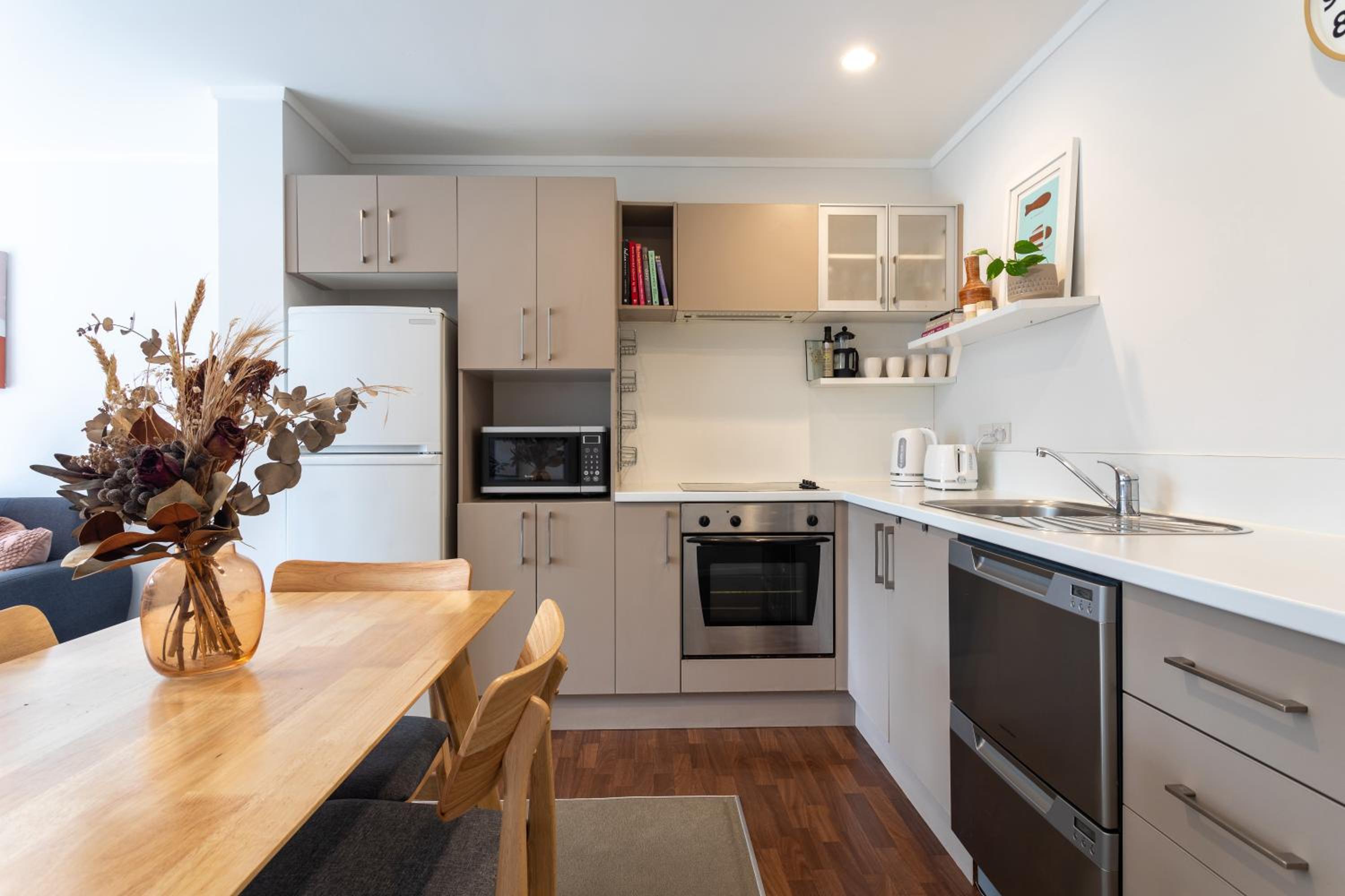 Bright Morningside Apartment