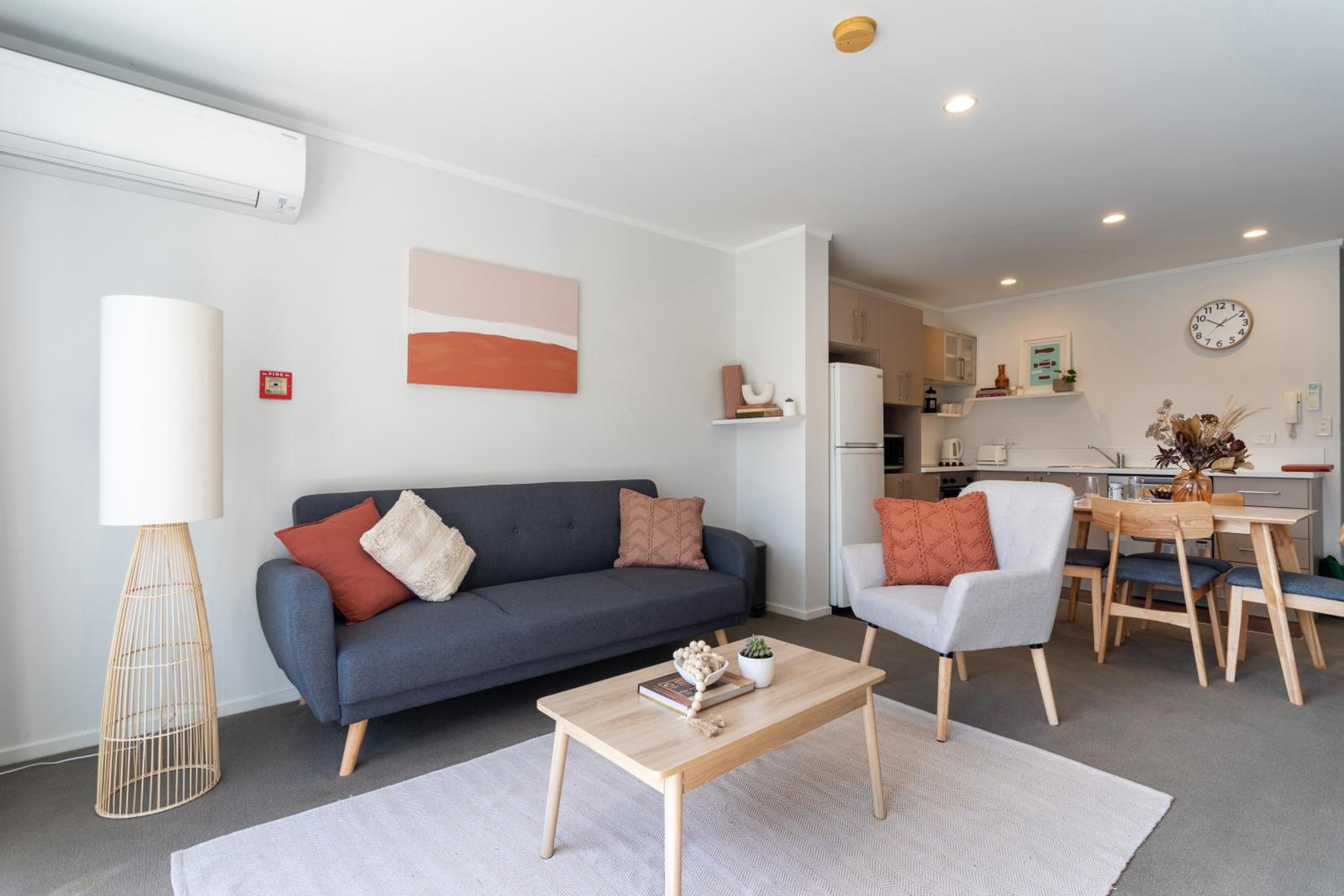 Bright Morningside Apartment