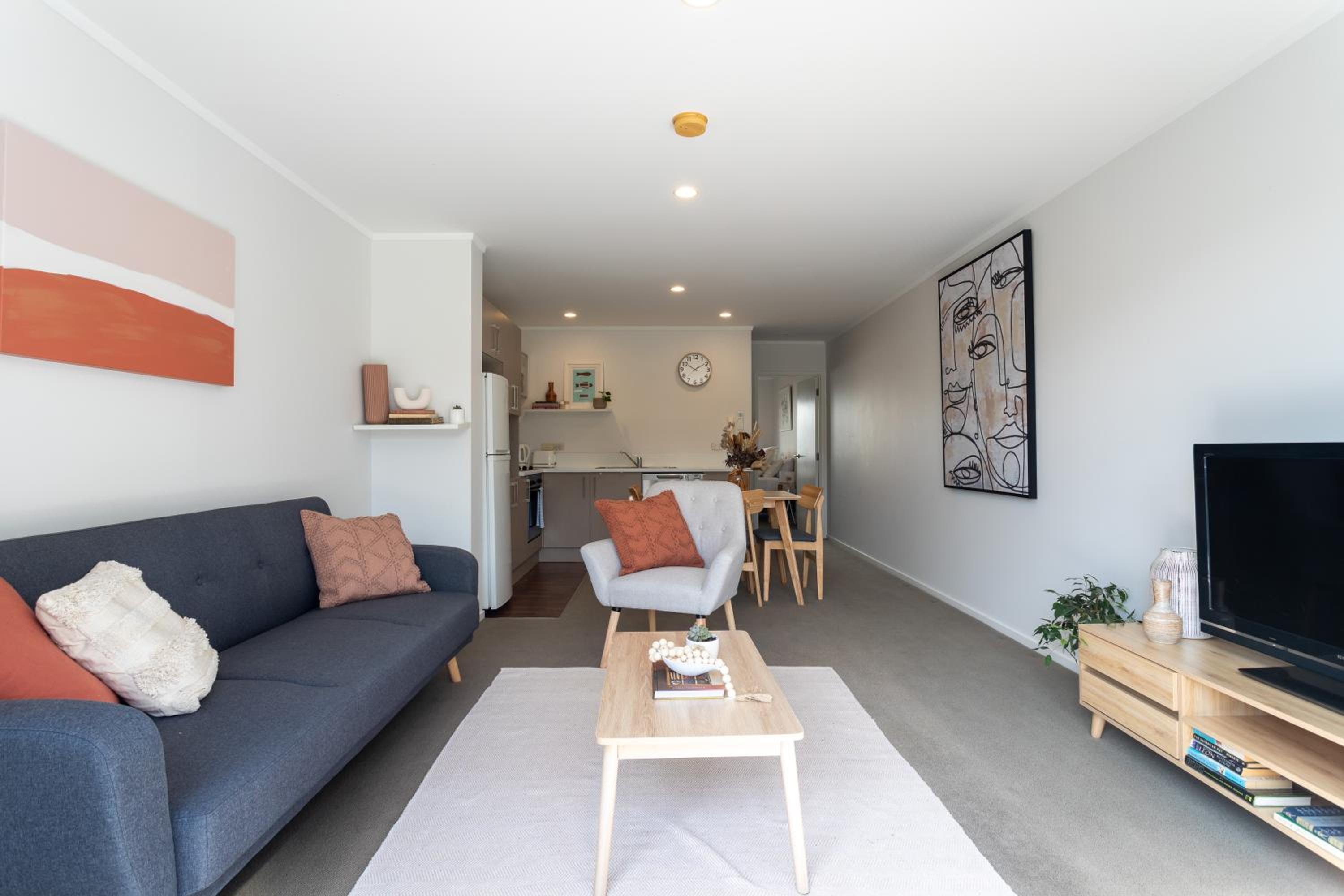 Bright Morningside Apartment