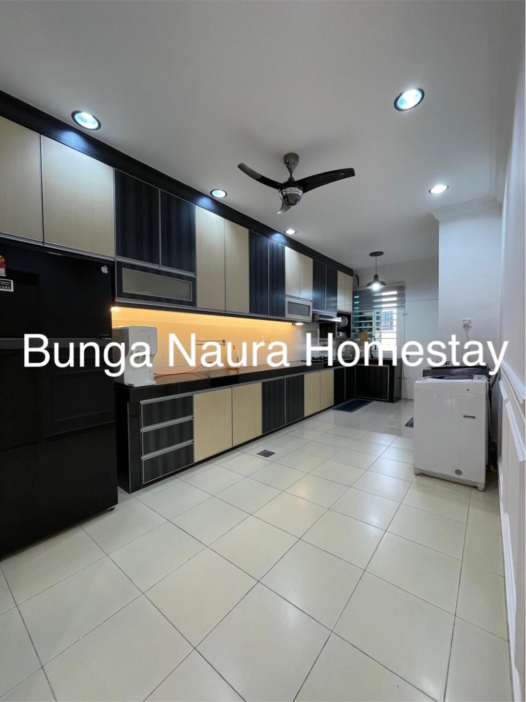 Bunga Naura Homestay
