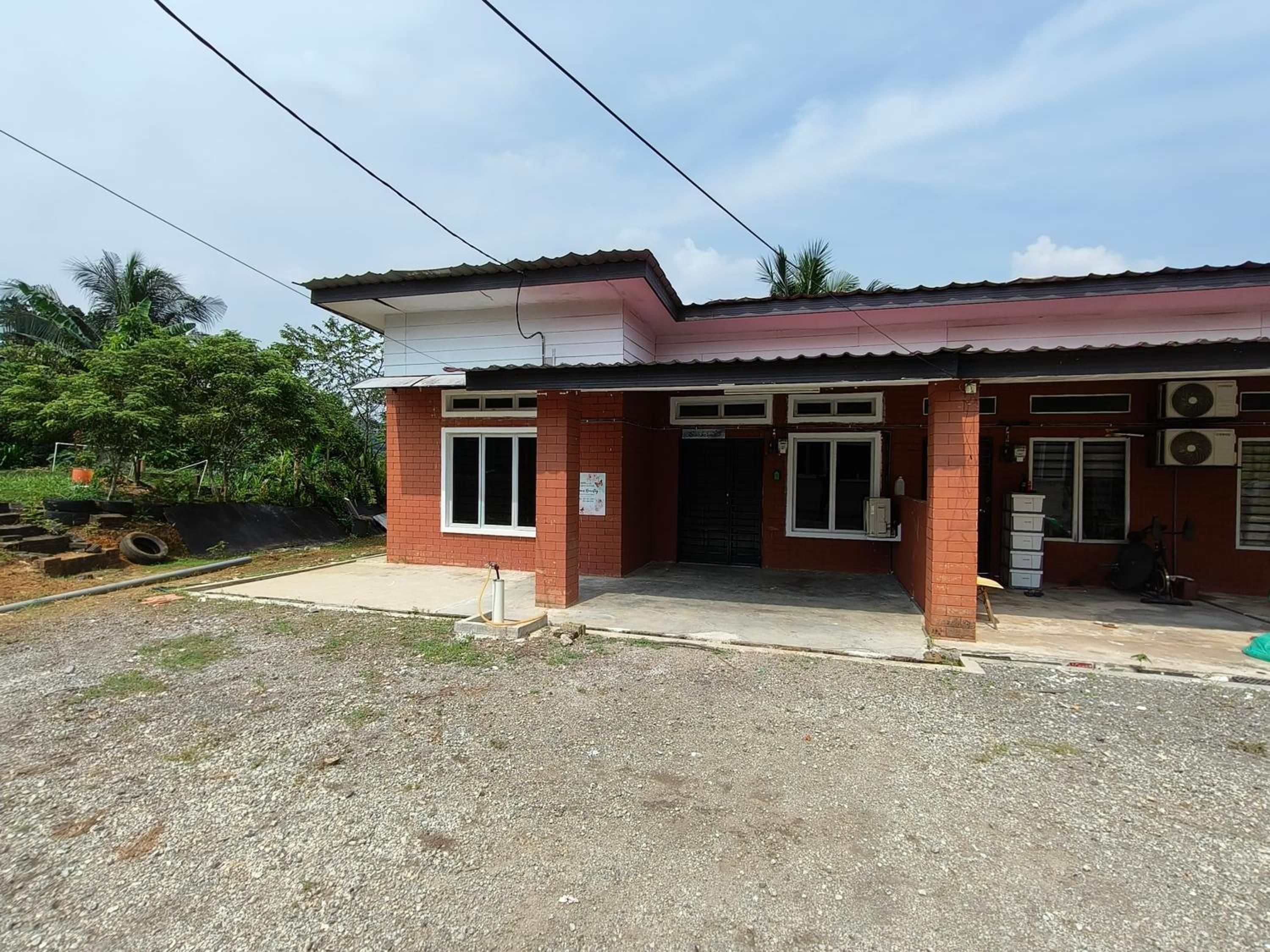 D'manis Homestay photo 6