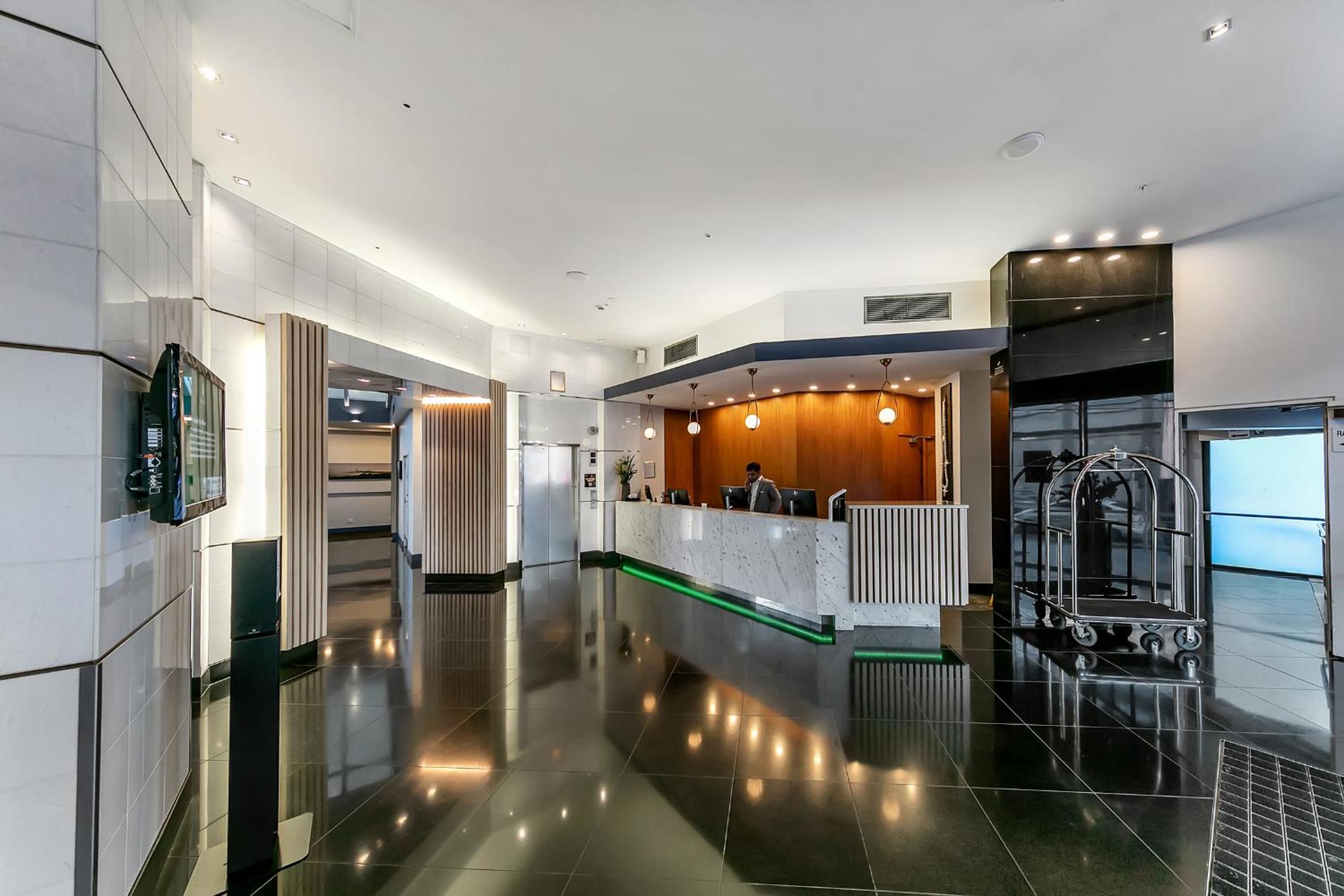 Stunning Auckland Harbour Views