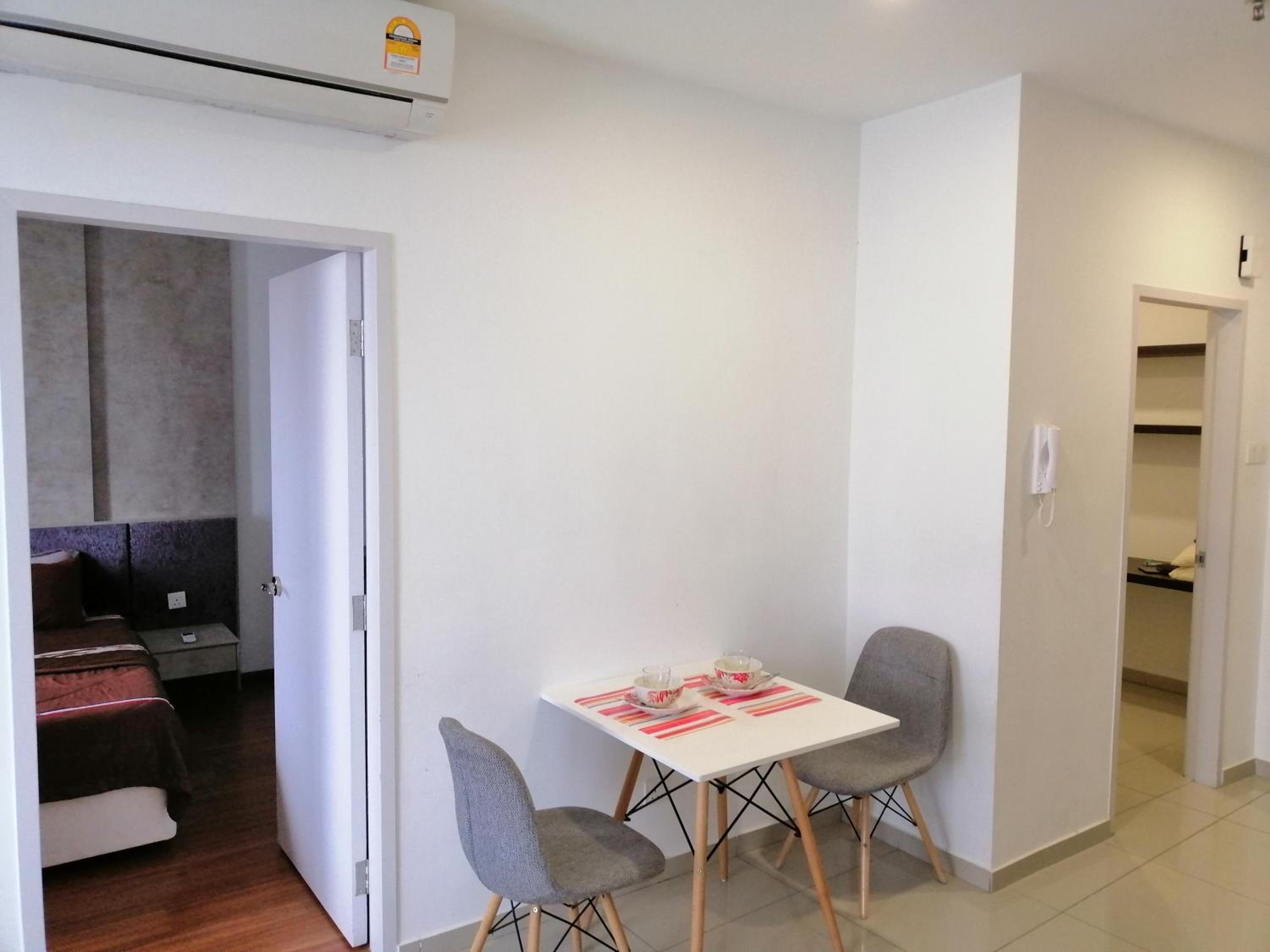 I City Lavender Suite photo 5