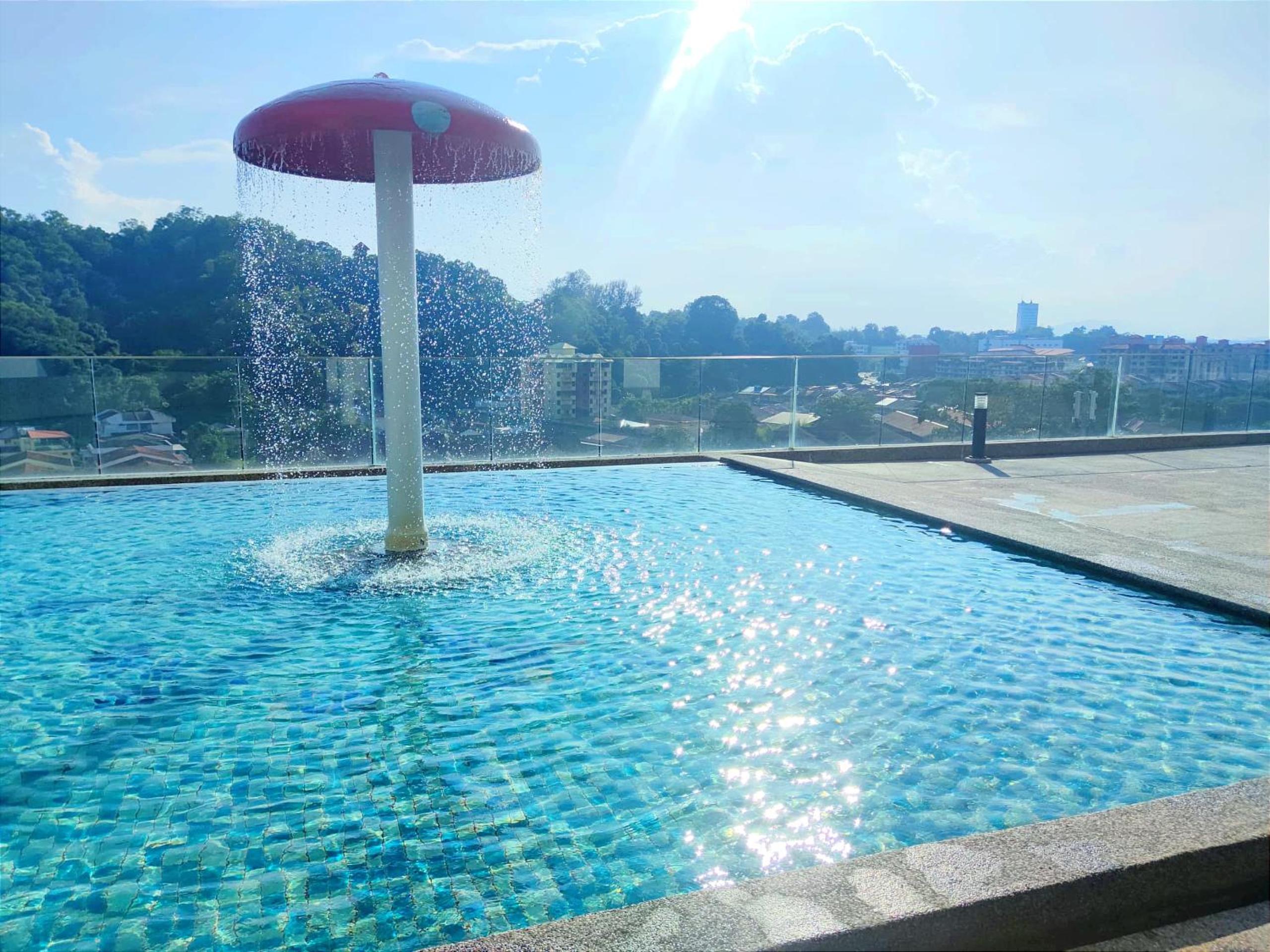 D'luna Homestay Seaview I Sunrise View photo 4