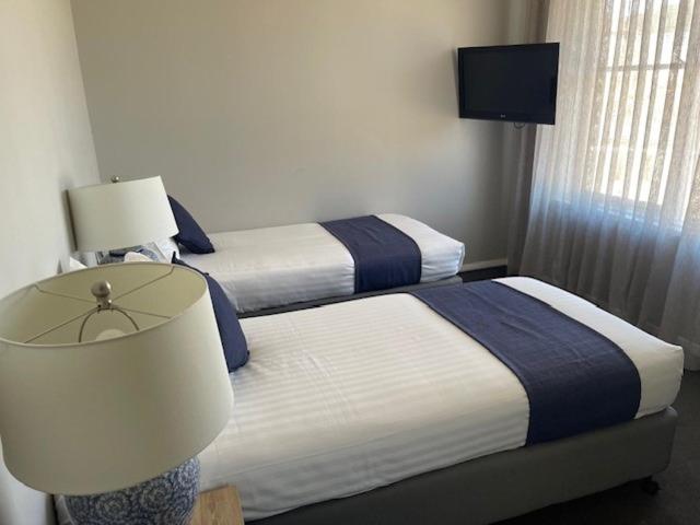 Seabreeze Hotel
